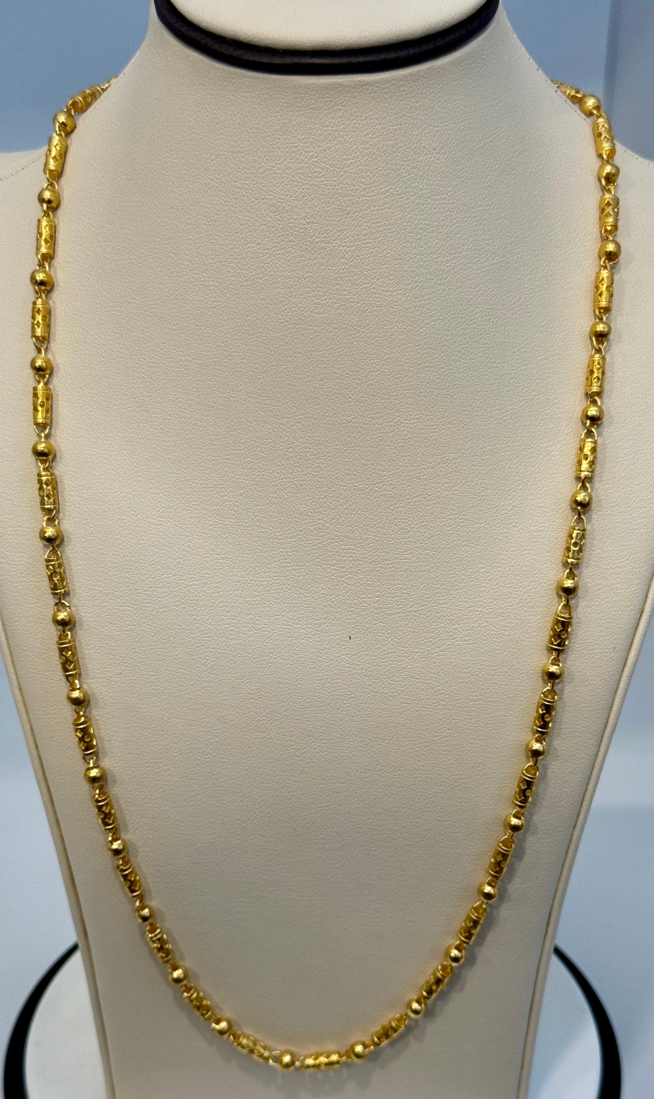 Vintage 31.5 Gm Pure 24 Karat Yellow Gold Handmade  Chain 22 inch long For Sale 4