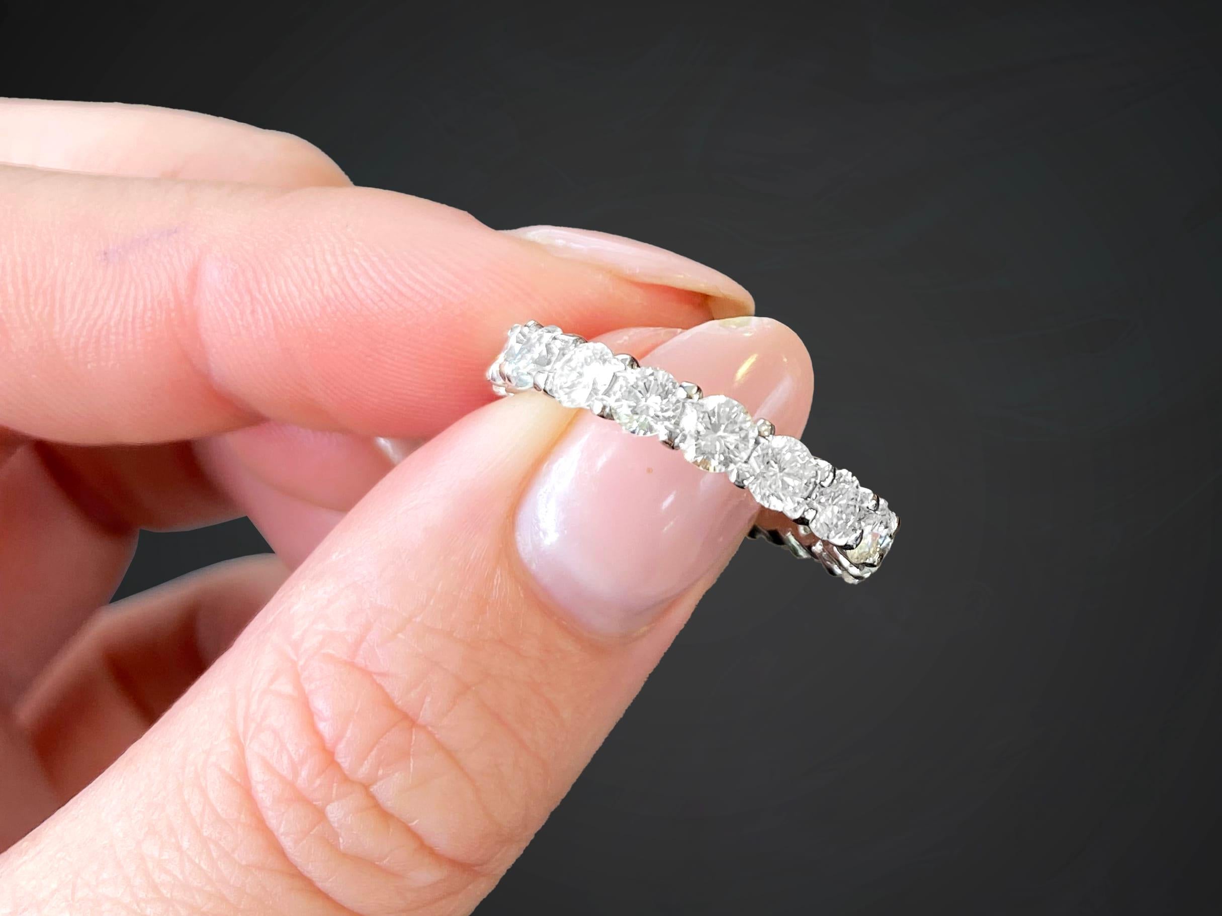 A stunning, fine and impressive vintage 3.15 carat diamond and platinum full eternity ring; part of our vintage diamond ring collections.

This stunning, fine and impressive diamond eternity ring has been crafted in platinum.

This vintage diamond