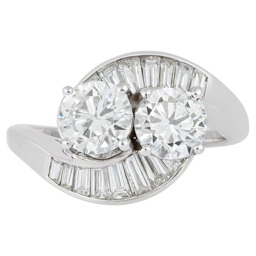 Vintage 3.16 Carat Transition Cut & 0.45 Carat Baguette Diamond Platinum Ring For Sale