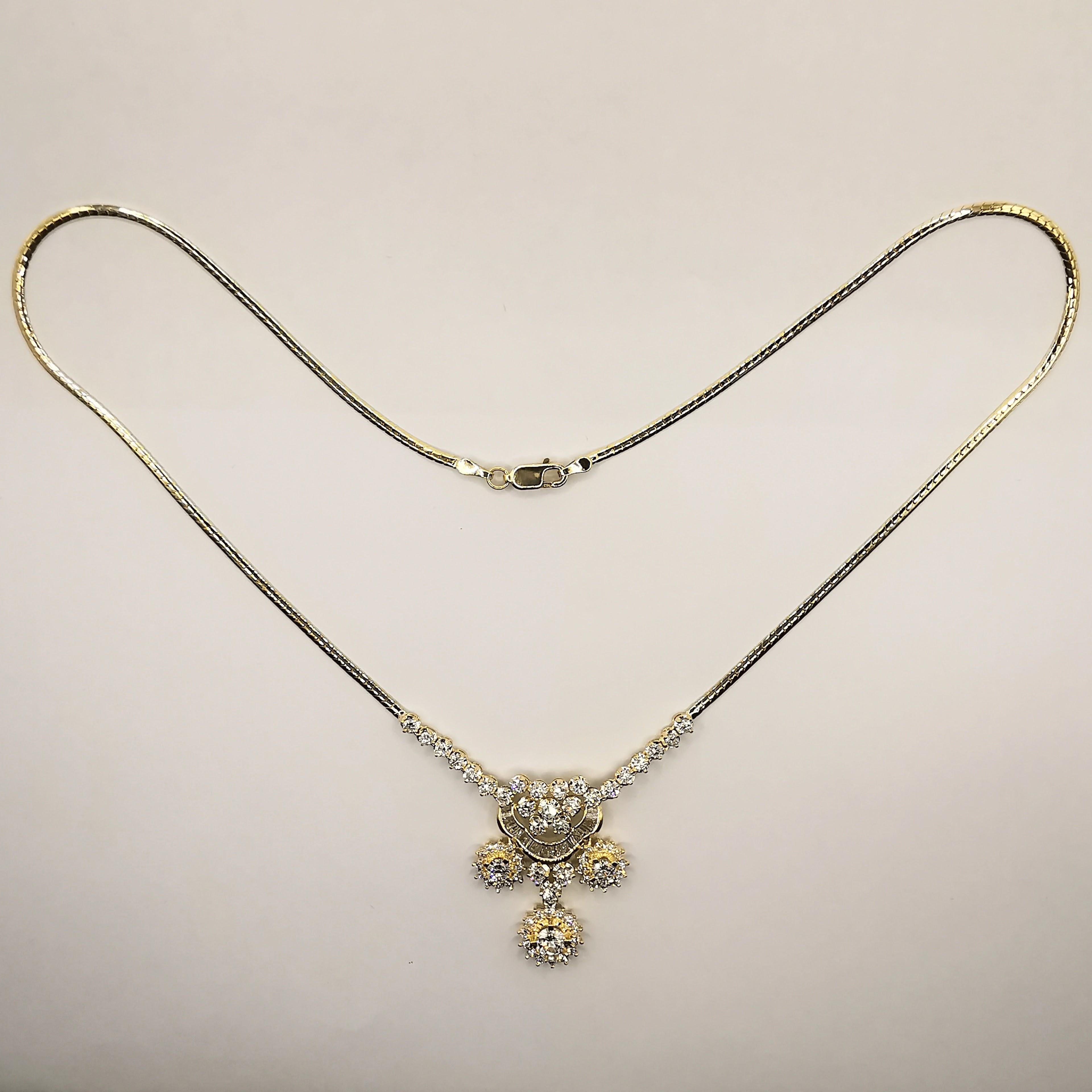 Contemporary Vintage 3.19 Carat Diamond Necklace in 18-20k Yellow Gold For Sale