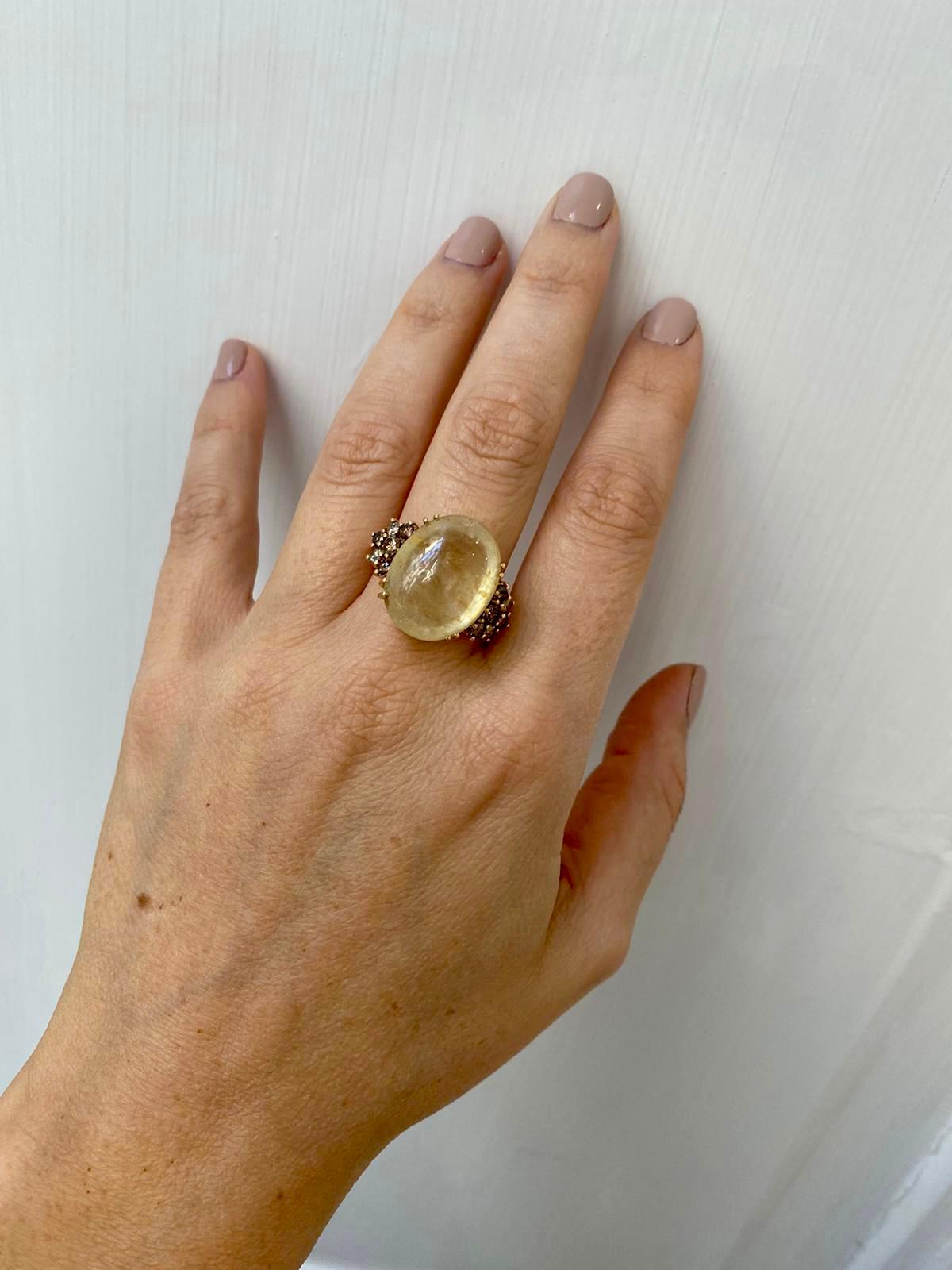 Bague cocktail vintage avec saphir naturel de 32 carats et diamants en vente 6