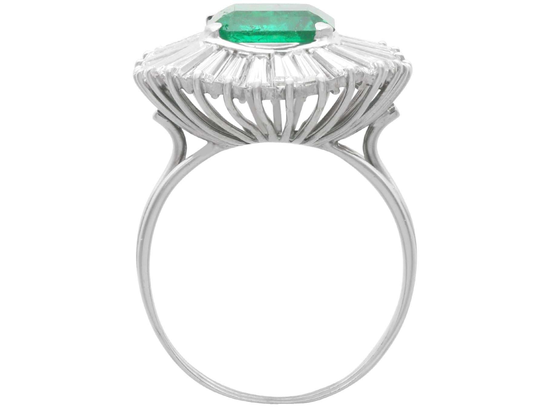 Platin-Ballerina-Ring mit 3,20 Karat Smaragd und 4,10 Karat Diamant, Vintage, um 1950 im Angebot 1