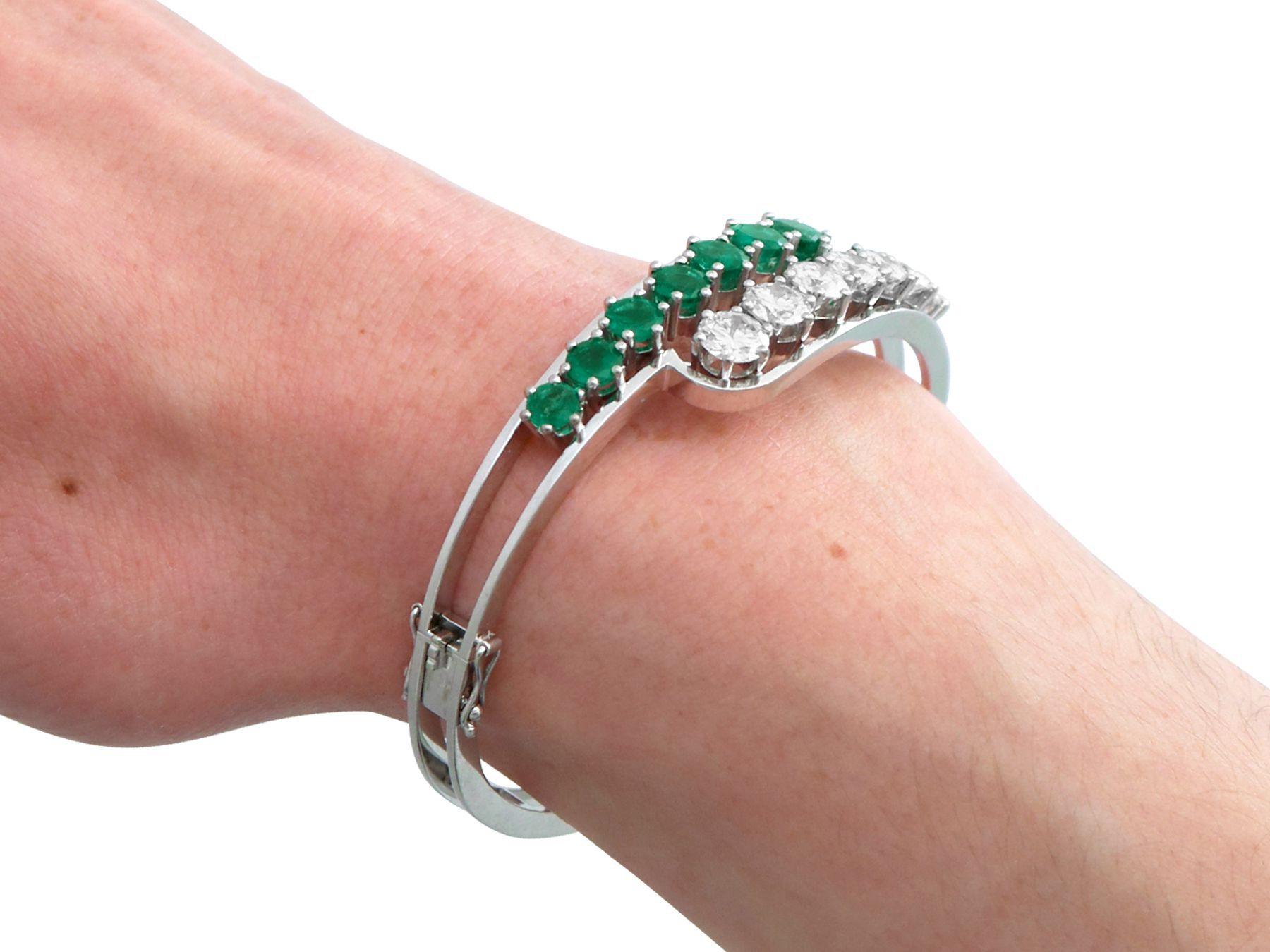 Vintage 3.20ct Emerald and 3.95ct Diamond 18ct White Gold Bangle For Sale 6