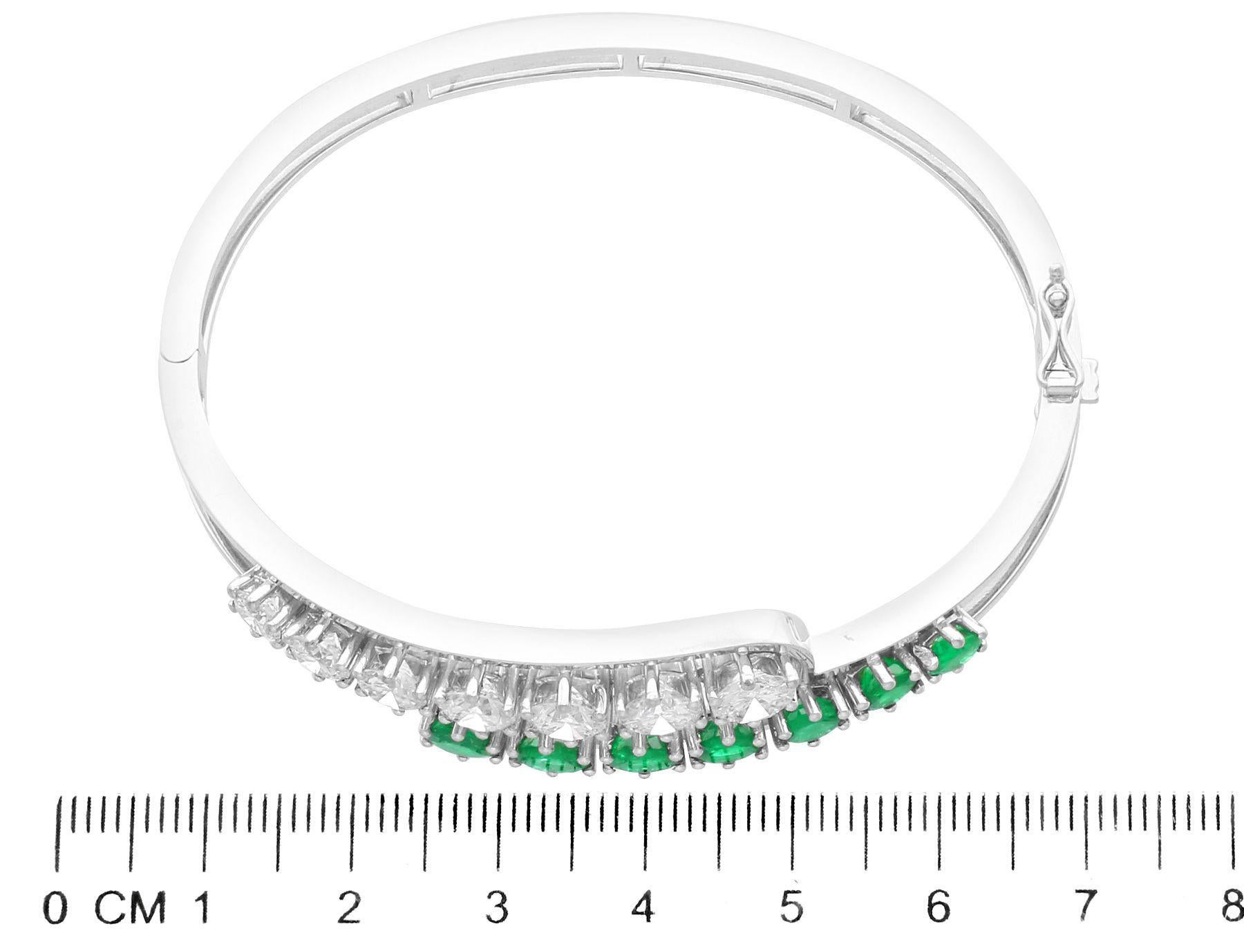 Vintage 3.20ct Emerald and 3.95ct Diamond 18ct White Gold Bangle For Sale 4