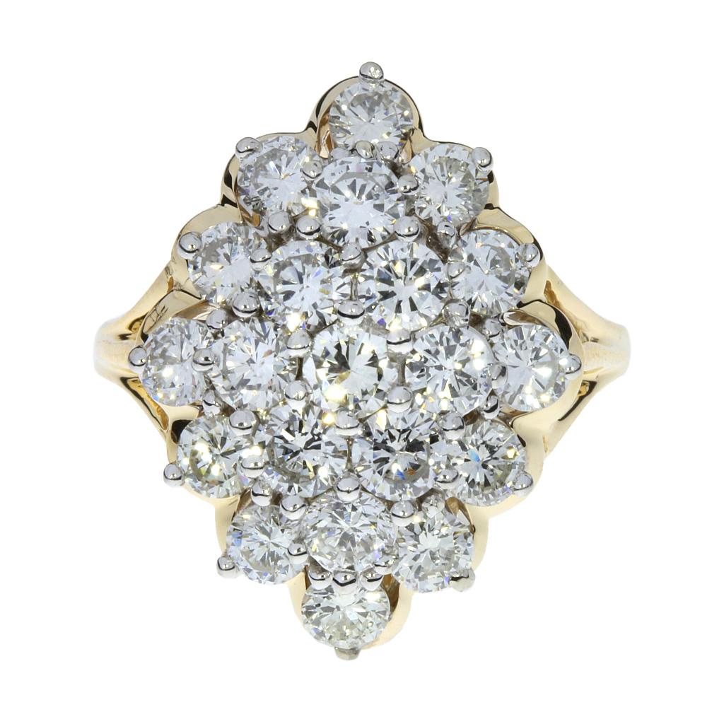 Round Cut Vintage 3.24 Carat Total Weight Diamond 14K Cluster Ring For Sale