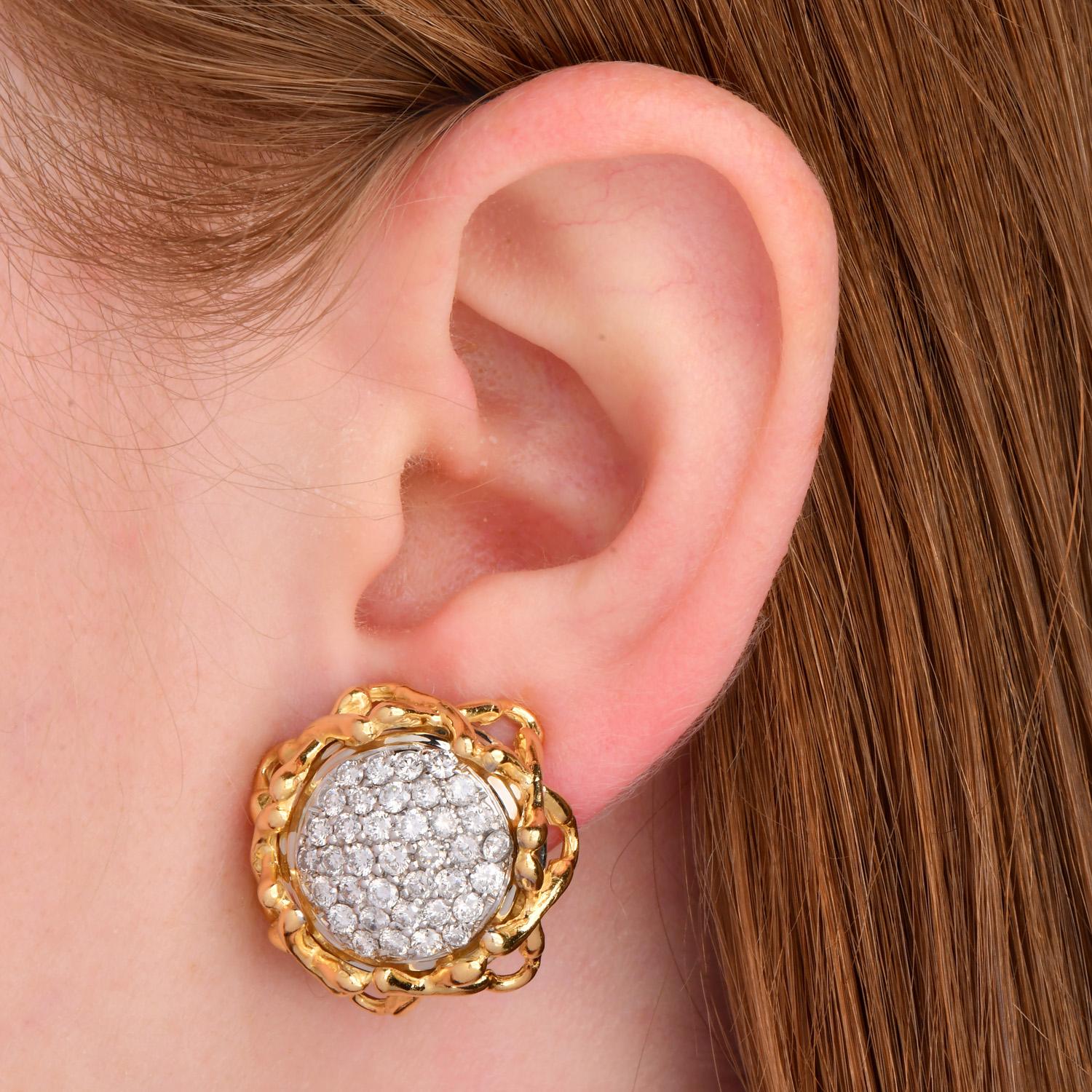 Donna Orecchini d'epoca con motivo a girasole in oro 18 carati e diamante da 3,25 carati in vendita