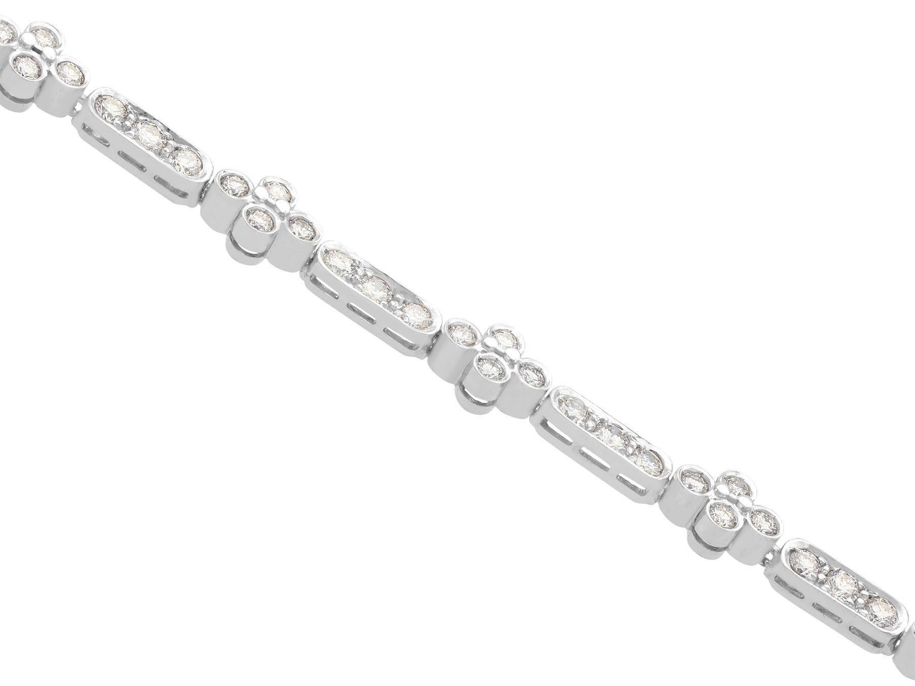 3.30 Carat Diamond and White Gold Bracelet In Excellent Condition In Jesmond, Newcastle Upon Tyne