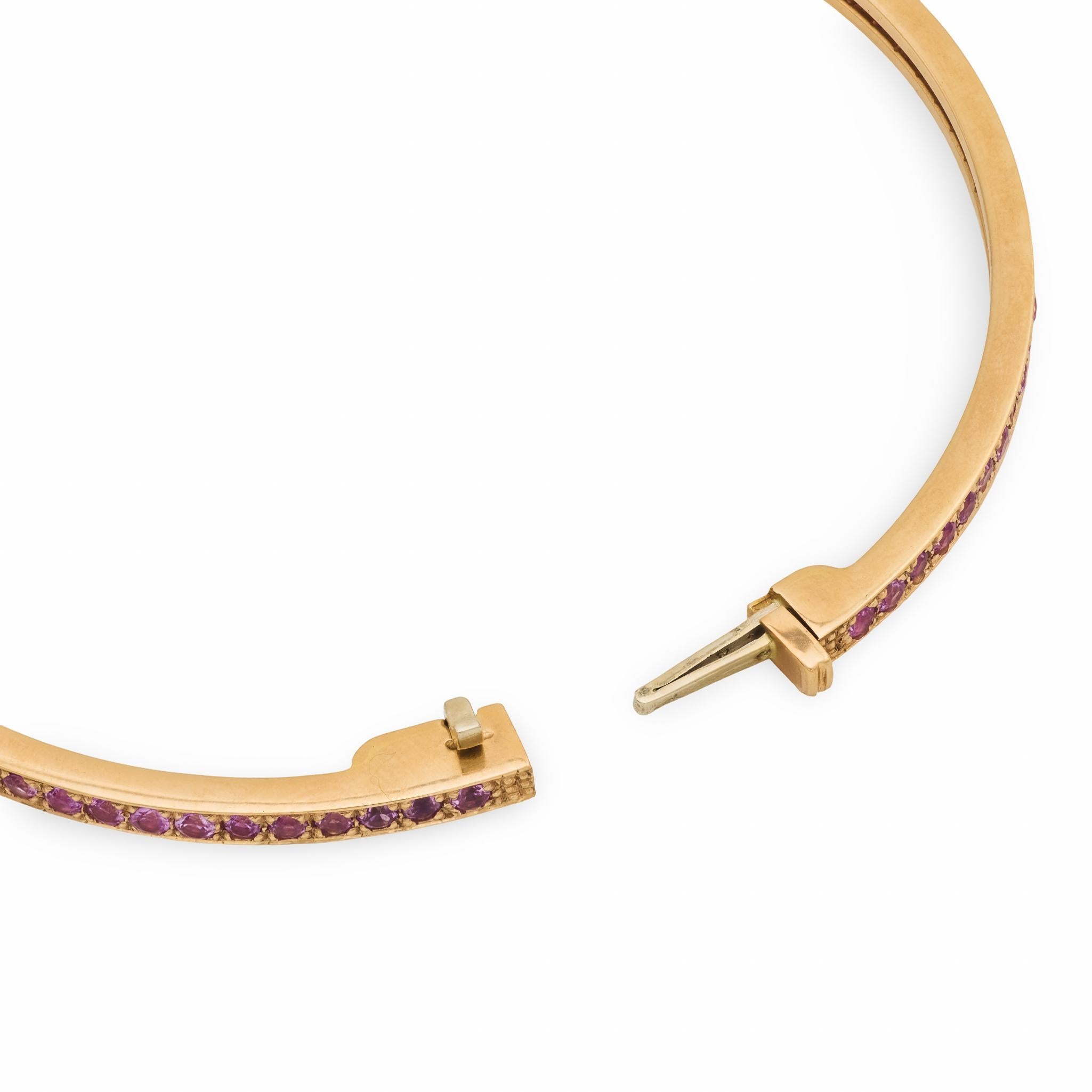 Vintage 3.40 carat pink sapphire 18k rose gold bangle For Sale 1