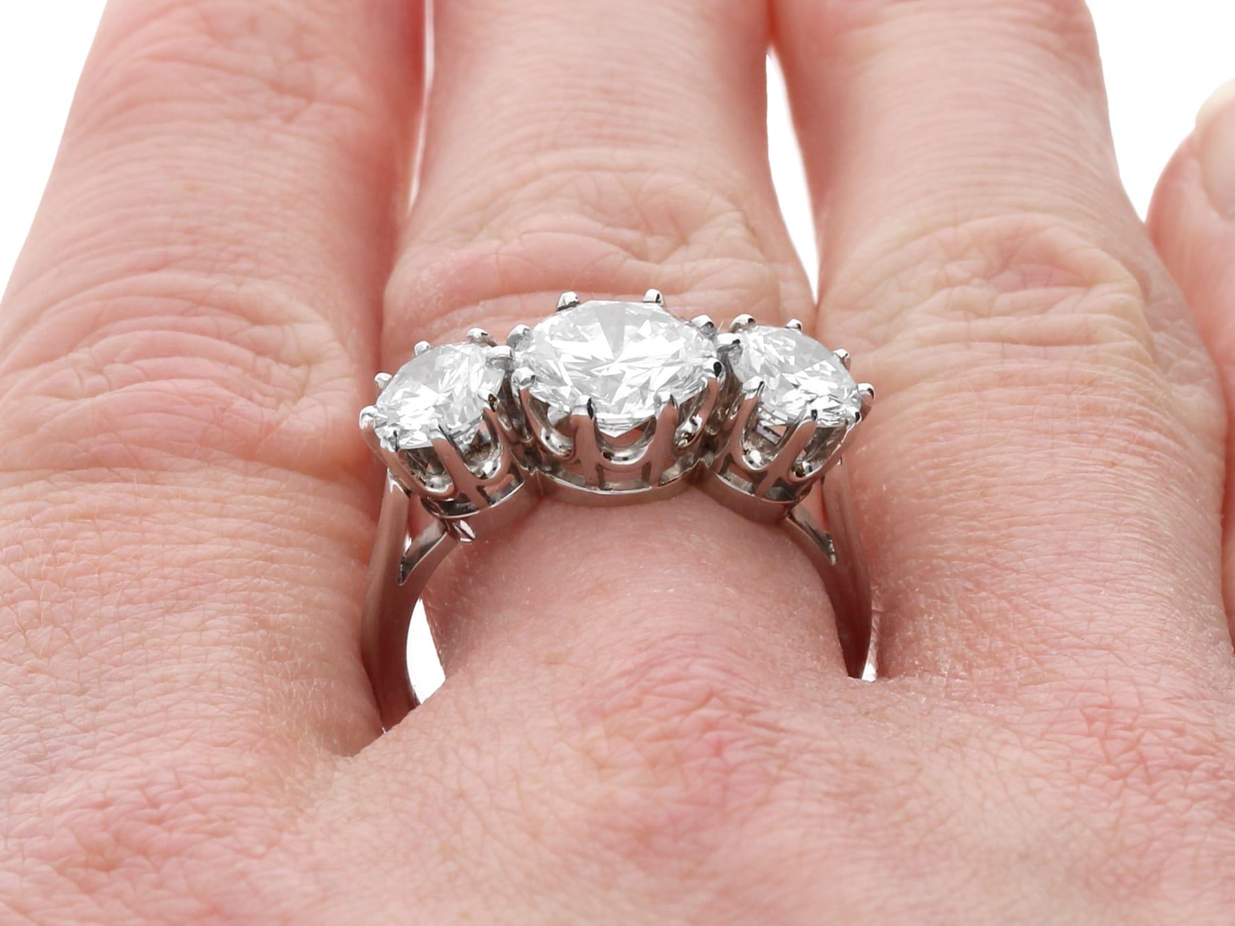 Vintage 3.40Ct Diamond and Platinum Trilogy Ring Circa 1950 For Sale 5