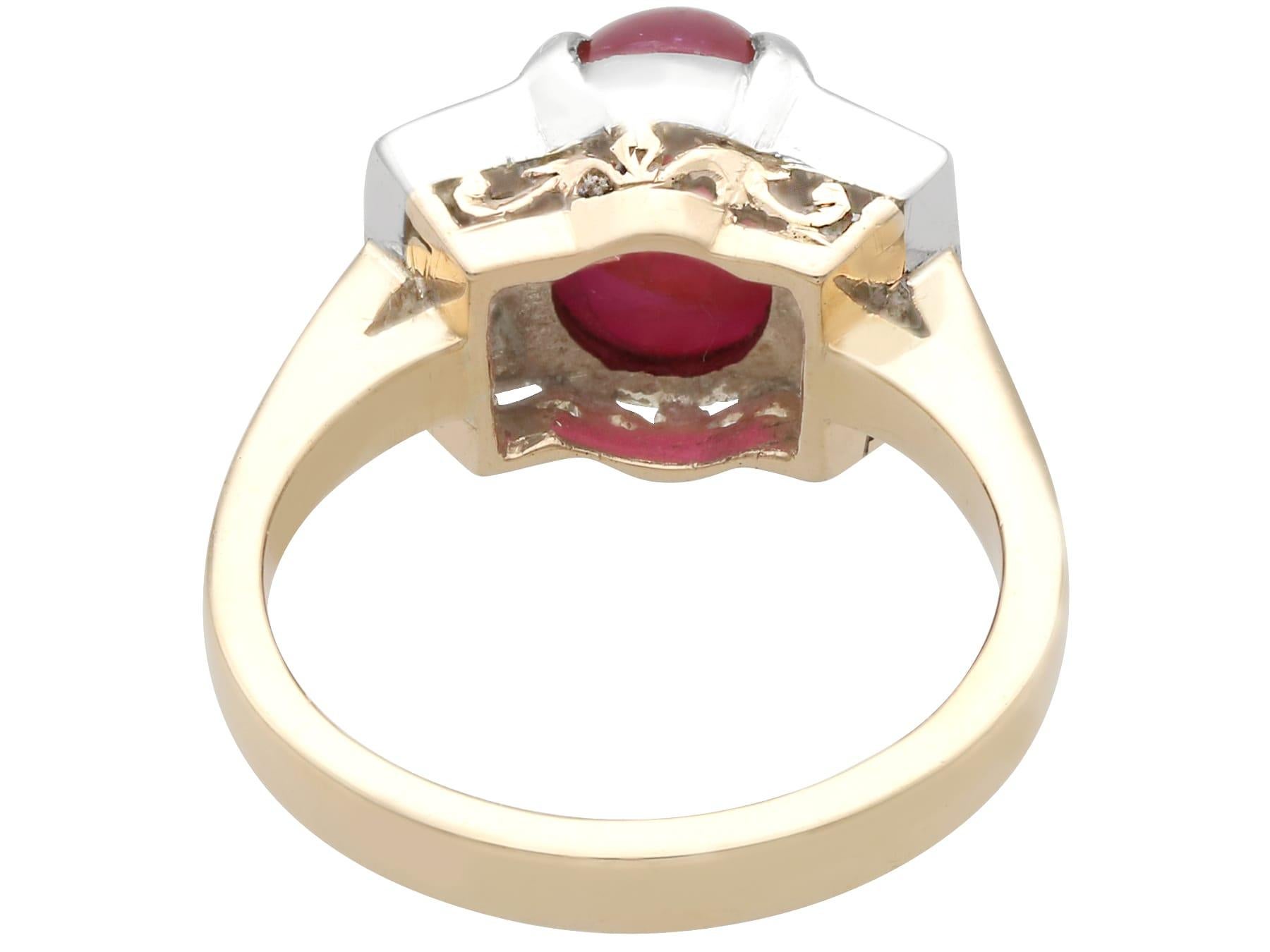 Vintage-Ring aus 15 Karat Gelbgold mit 3,45 Karat Rubin und 0,30 Karat Diamant, um 1940 für Damen oder Herren im Angebot