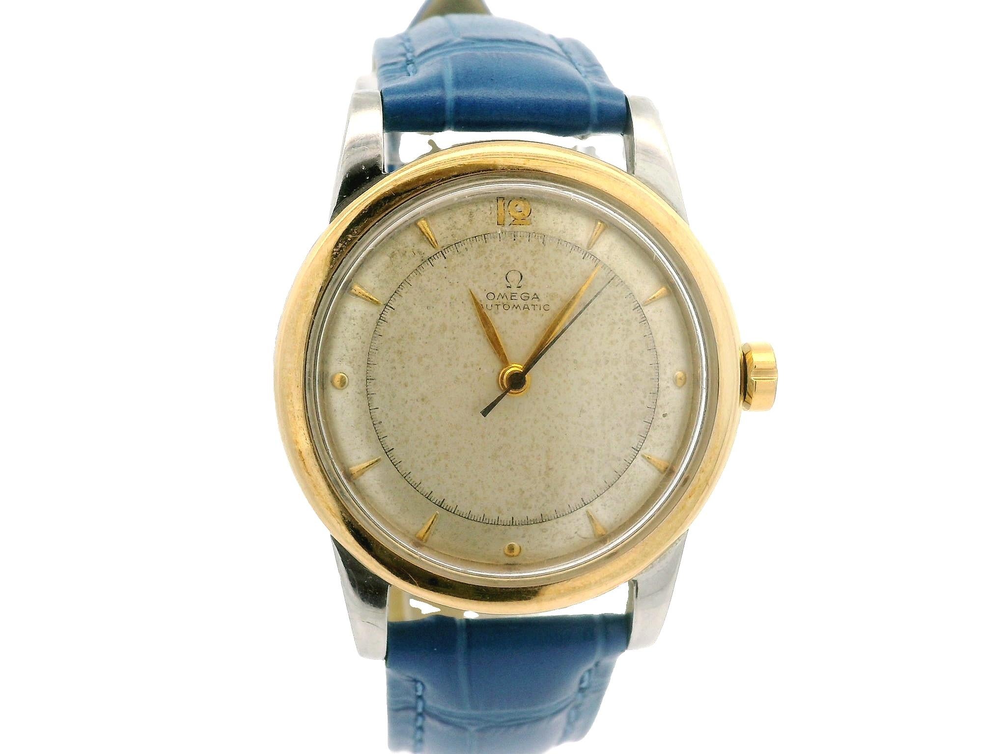 Vintage 34mm Omega Seamaster 17j Bumper Automatic Wrist Watch Ref. 2577 Cal. 351 In Excellent Condition In Montclair, NJ