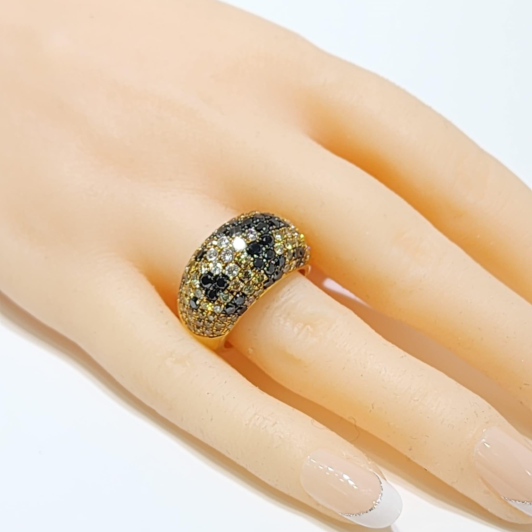 Vintage 3.50 Carat Pave Color Diamond 9 Row Dome Ring in 18 Karat Yellow Gold In New Condition In Hong Kong, HK