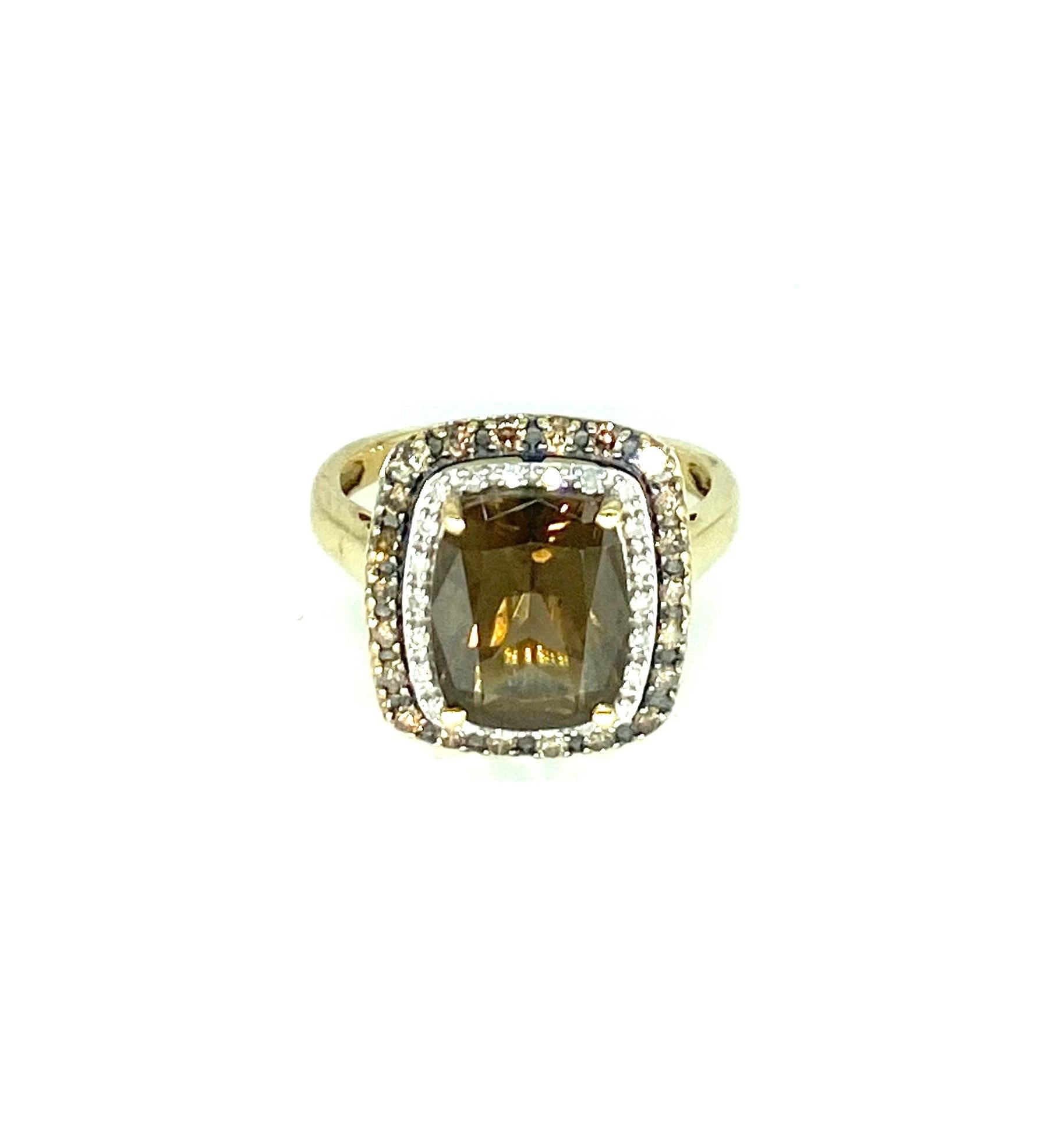 Vintage 3.50 Carat Smokey Quartz with White & Fancy Brown Diamonds Cluster Ring For Sale 2