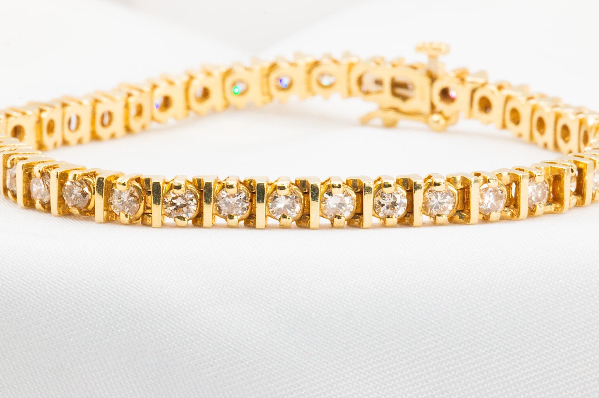 Rétro Bracciale tennis vintage con diamanti da 3,54 carati in oro giallo 14 carati in vendita