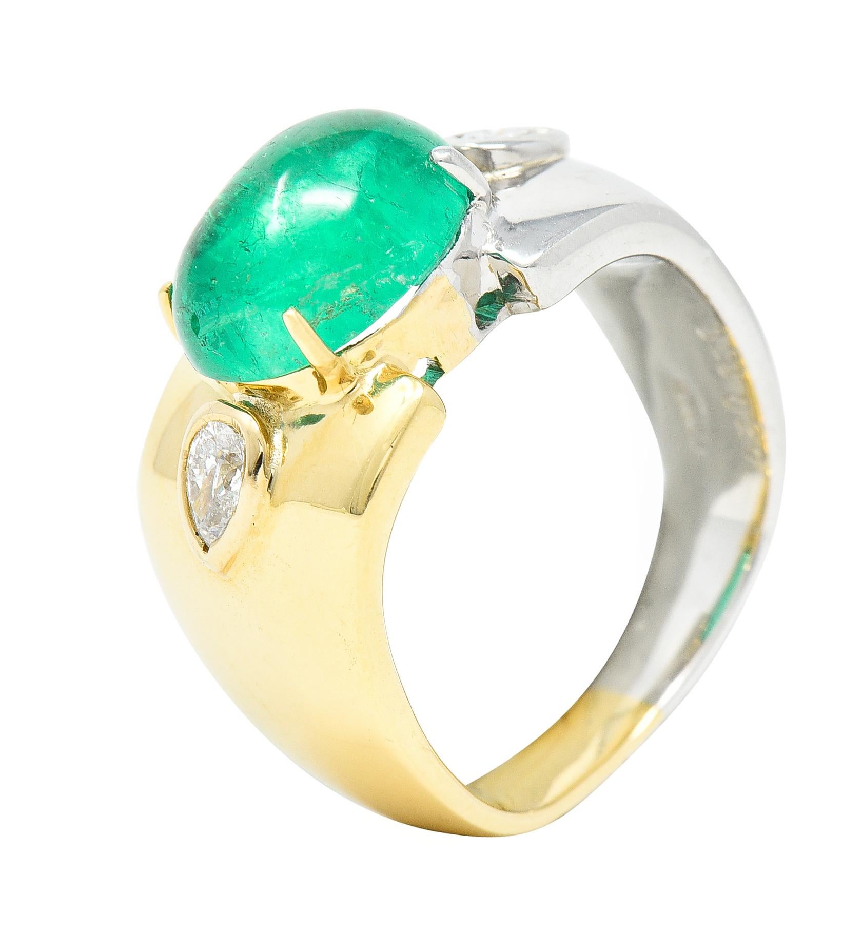 Vintage 3.55 Carat Emerald Cabochon Pear Cut Diamond 18 Karat Gold Platinum Ring For Sale 4