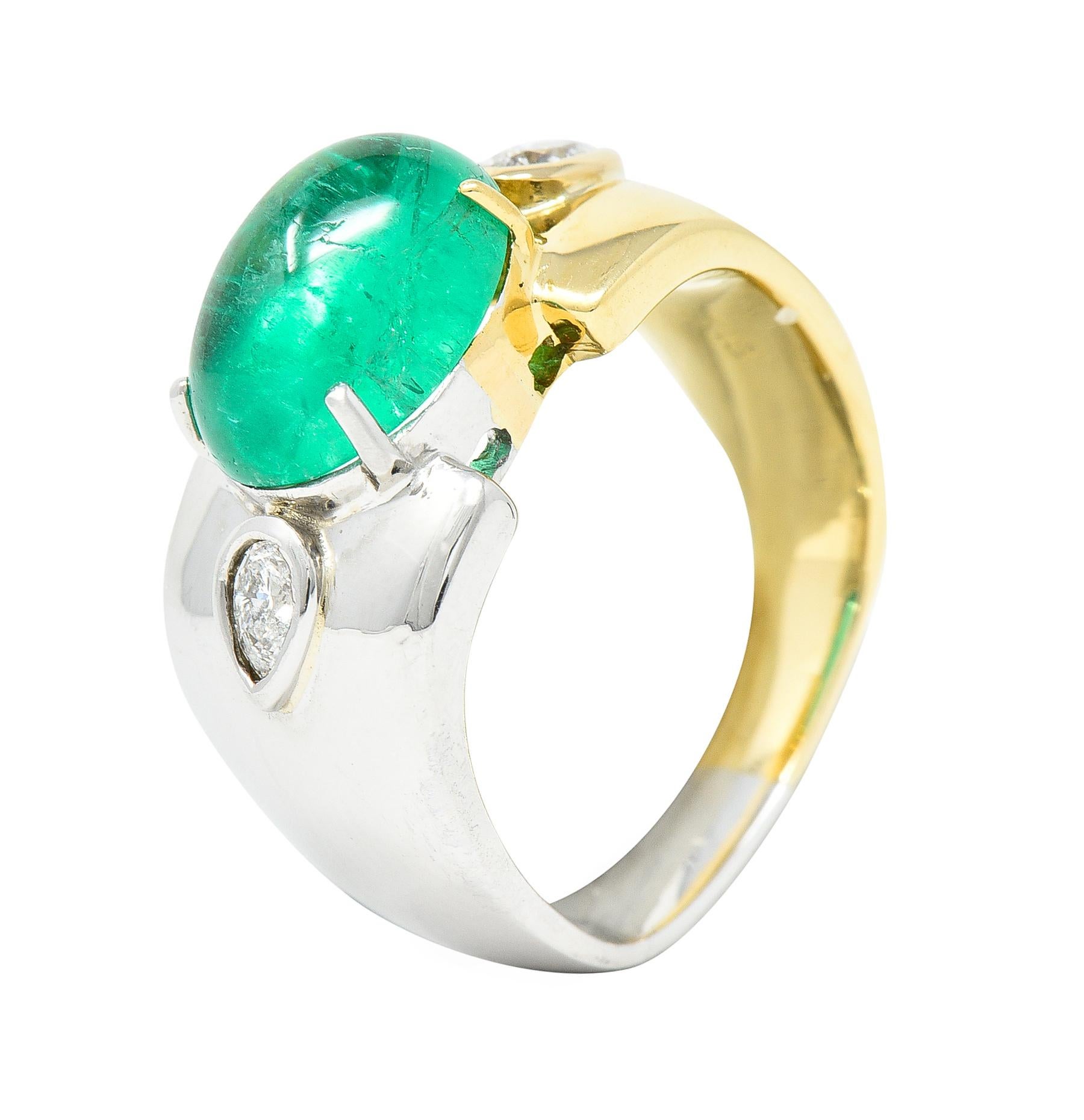 Vintage 3.55 Carat Emerald Cabochon Pear Cut Diamond 18 Karat Gold Platinum Ring For Sale 2