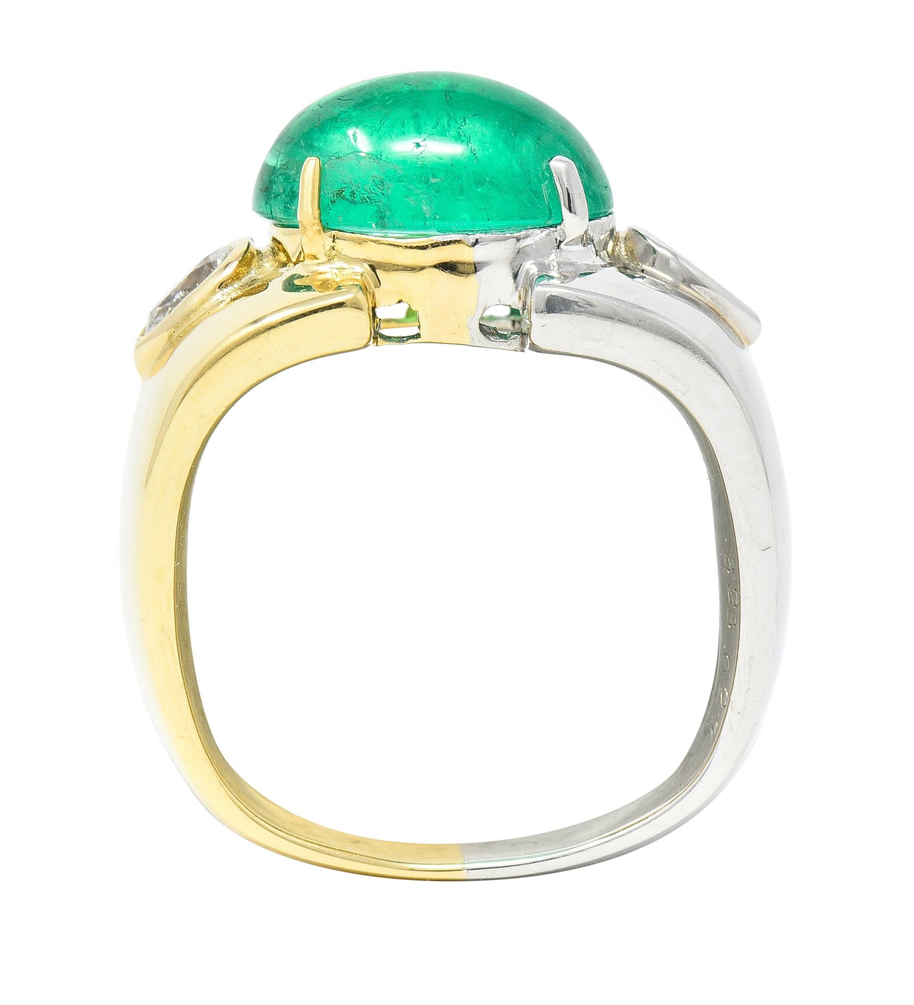 Vintage 3.55 Carat Emerald Cabochon Pear Cut Diamond 18 Karat Gold Platinum Ring For Sale 3