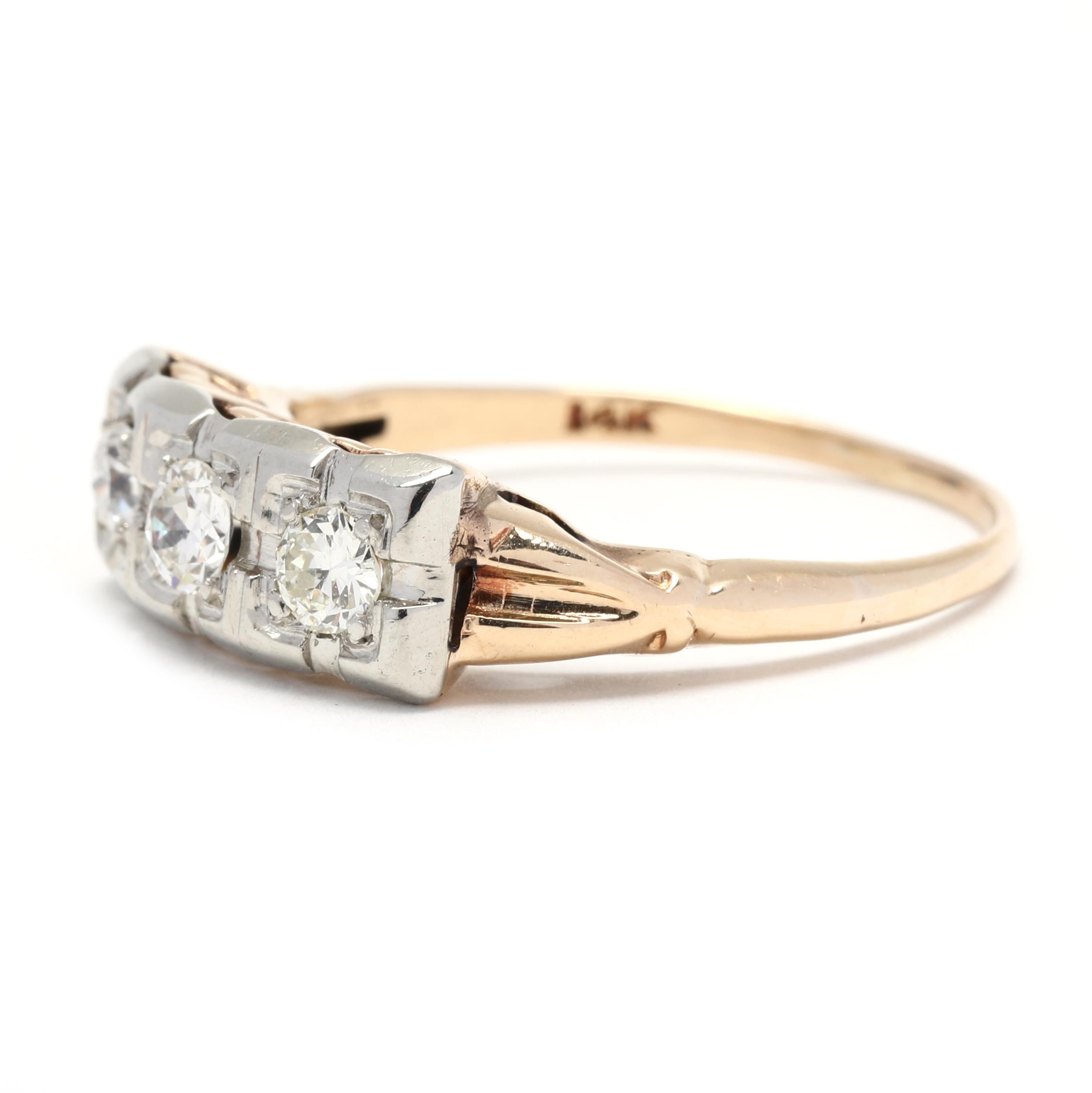 Anillo vintage de tres piedras con diamantes de 0,35 quilates, oro amarillo de 14 quilates en Bueno Estado en McLeansville, NC