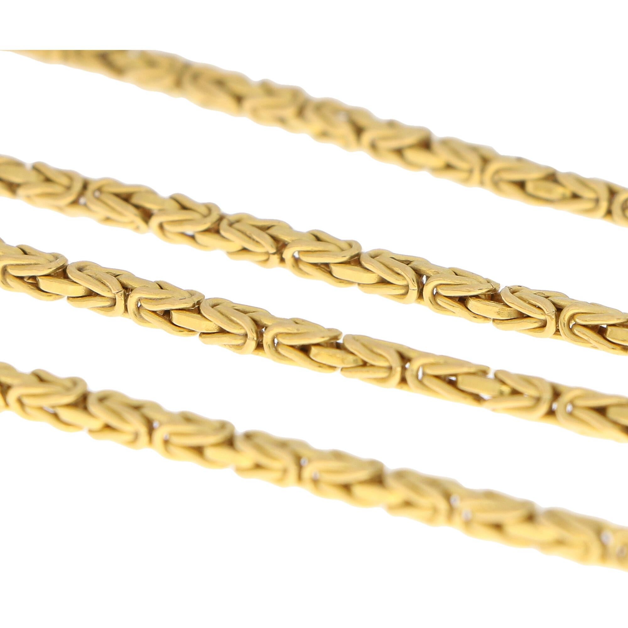 Vintage Chaumet Etruscan Style Chain Set in 18k Yellow Gold In Good Condition In London, GB