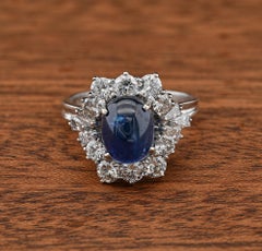 Vintage 3.60 Ct Natural Sapphire 1.90 Ct Diamond 18 KT Cocktail Ring