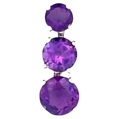 Halskette mit drei natürlichem Amethyst-Anhänger im Rundschliff, 18 Karat Weißgold, Vintage, 3,60 Karat