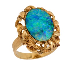 Vintage 3.65 carat opal 14k yellow gold cocktail ring
