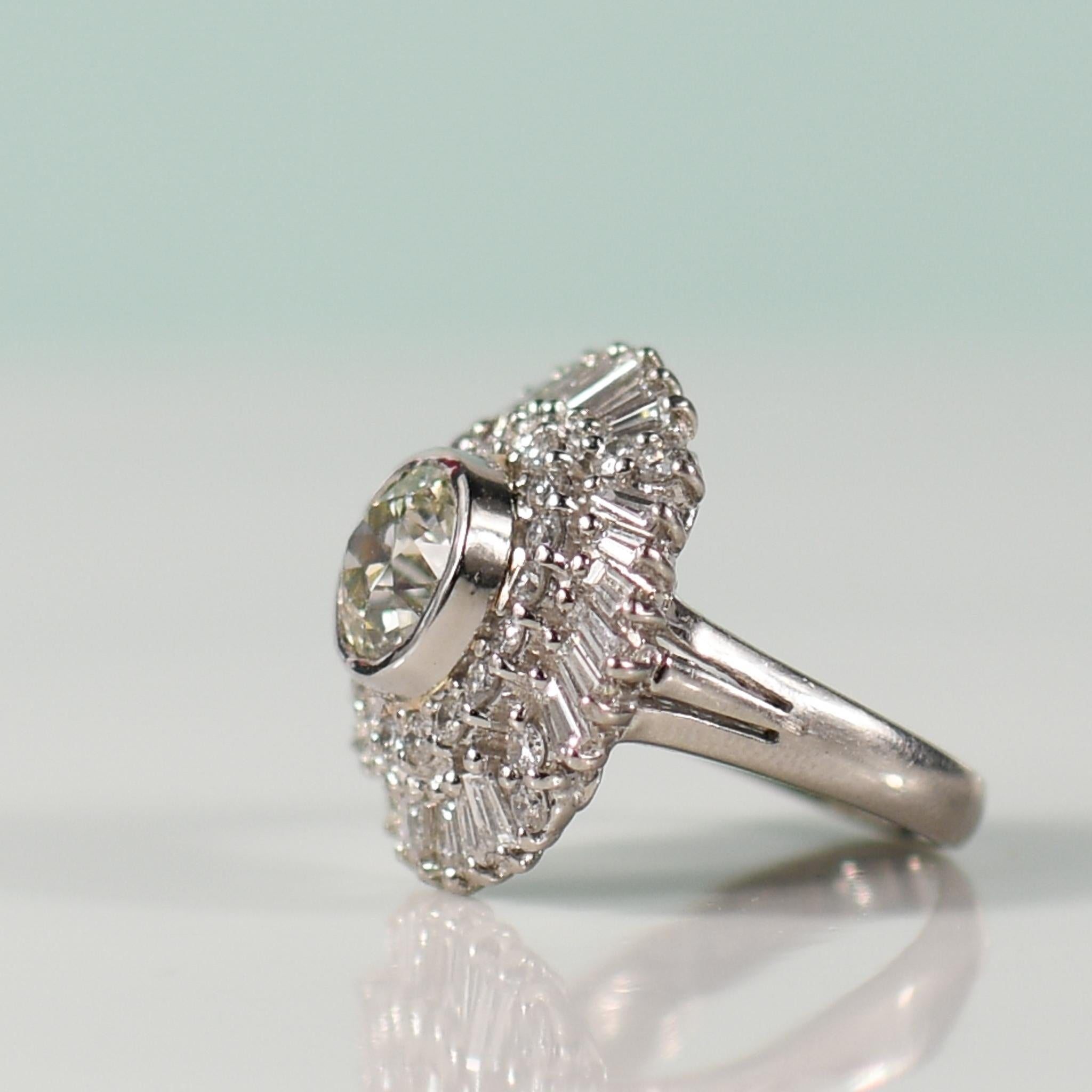 Vintage 3.65ct Old European Diamond Platinum Ballerina Cocktail Ring In Good Condition For Sale In Addison, TX