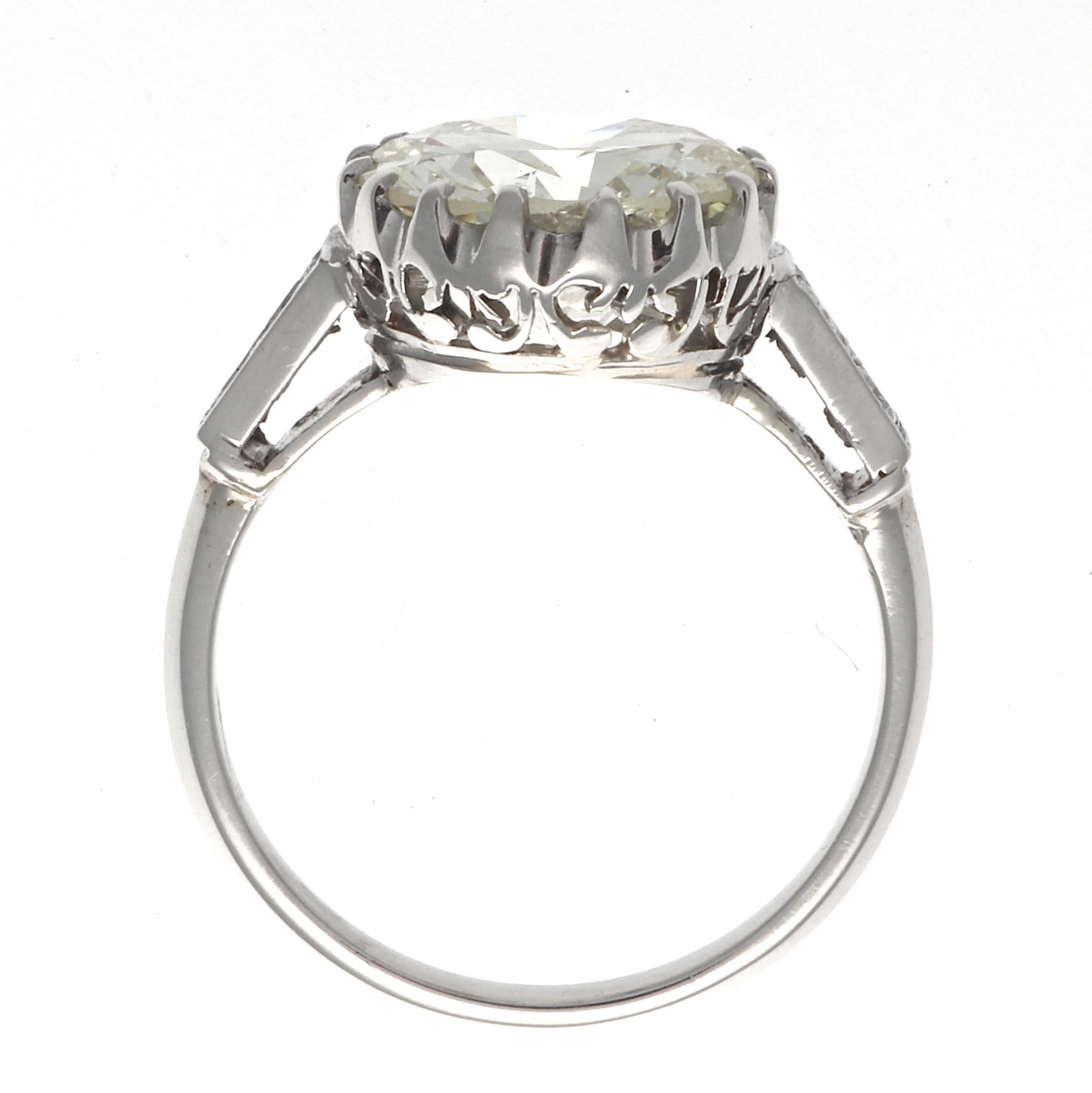 Round Cut Vintage 3.67 Carat Diamond Platinum Engagement Ring