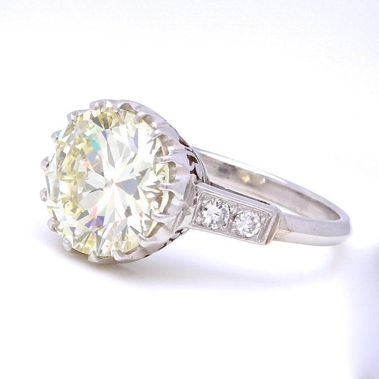 Vintage 3.67 Carat Round Cut Diamond Platinum Engagement Ring In Excellent Condition In Beverly Hills, CA