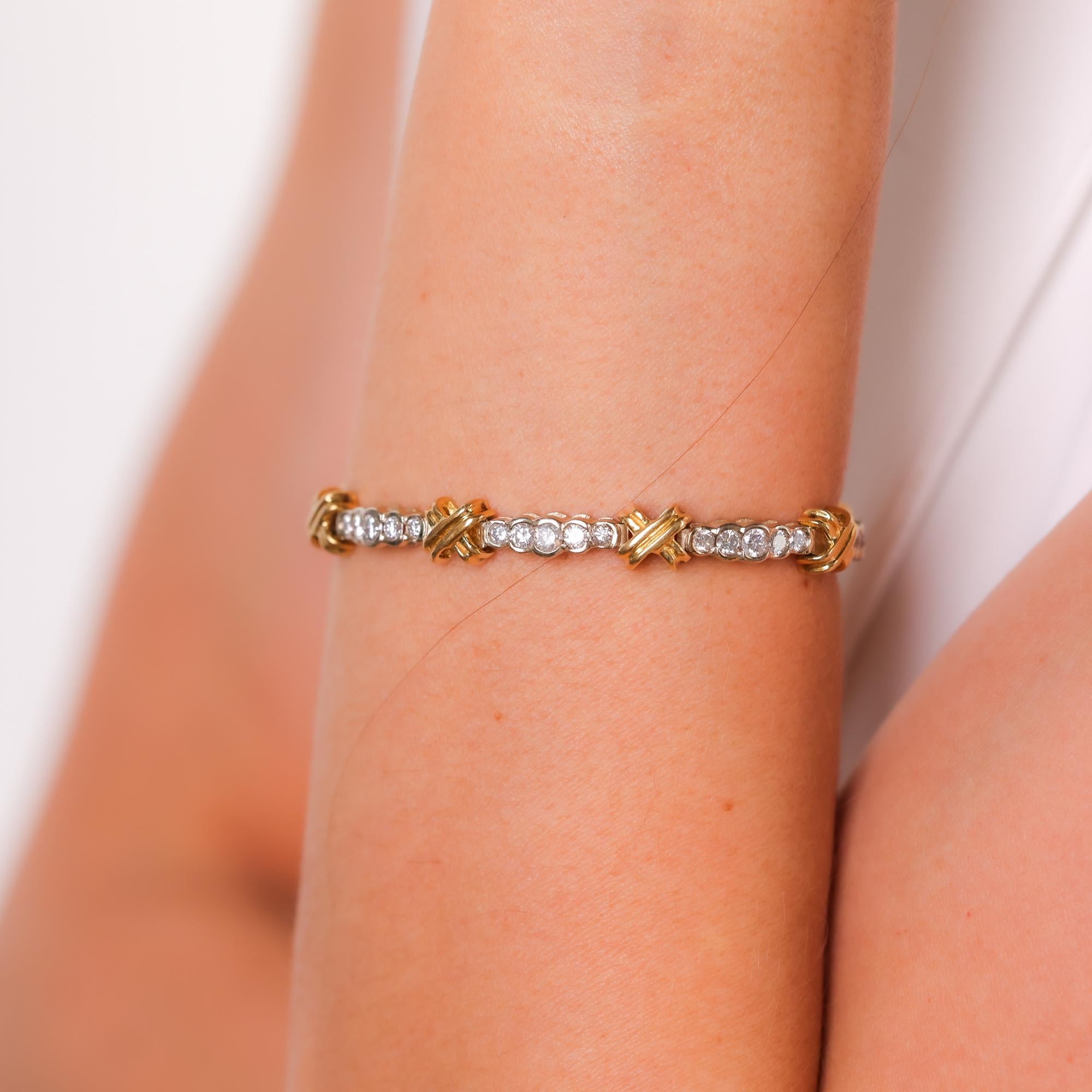 Brilliant Cut Vintage 3.70 carat total weight diamond 14k gold bracelet
