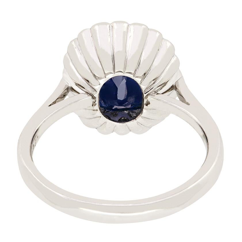 Vintage 3.70ct Sapphire and Diamond Cluster Ring, c.1950s In Good Condition For Sale In London, GB
