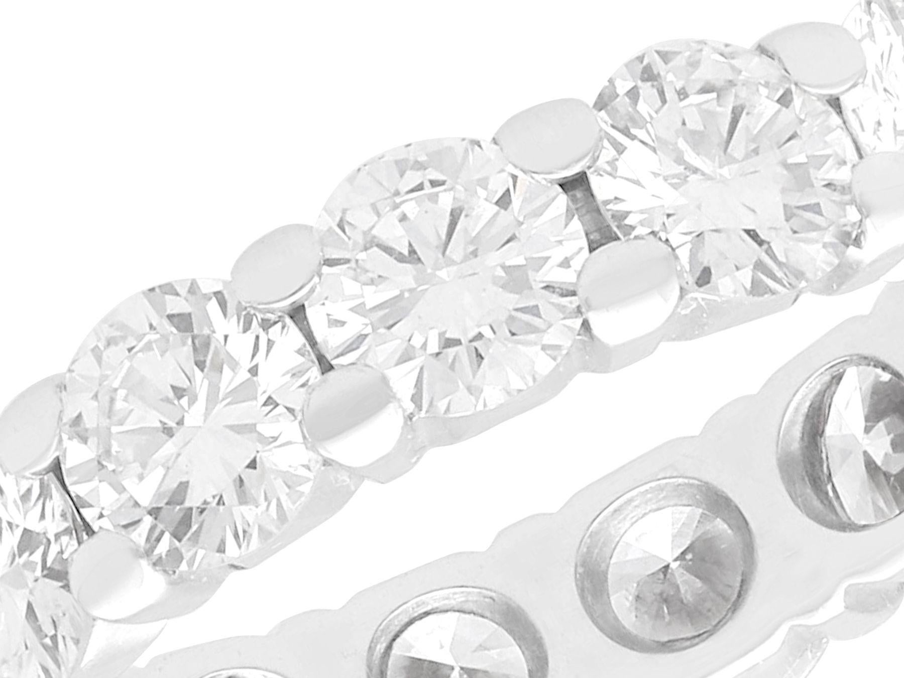 Women's or Men's Vintage 3.75Ct Diamond and White Gold Full Eternity Ring For Sale