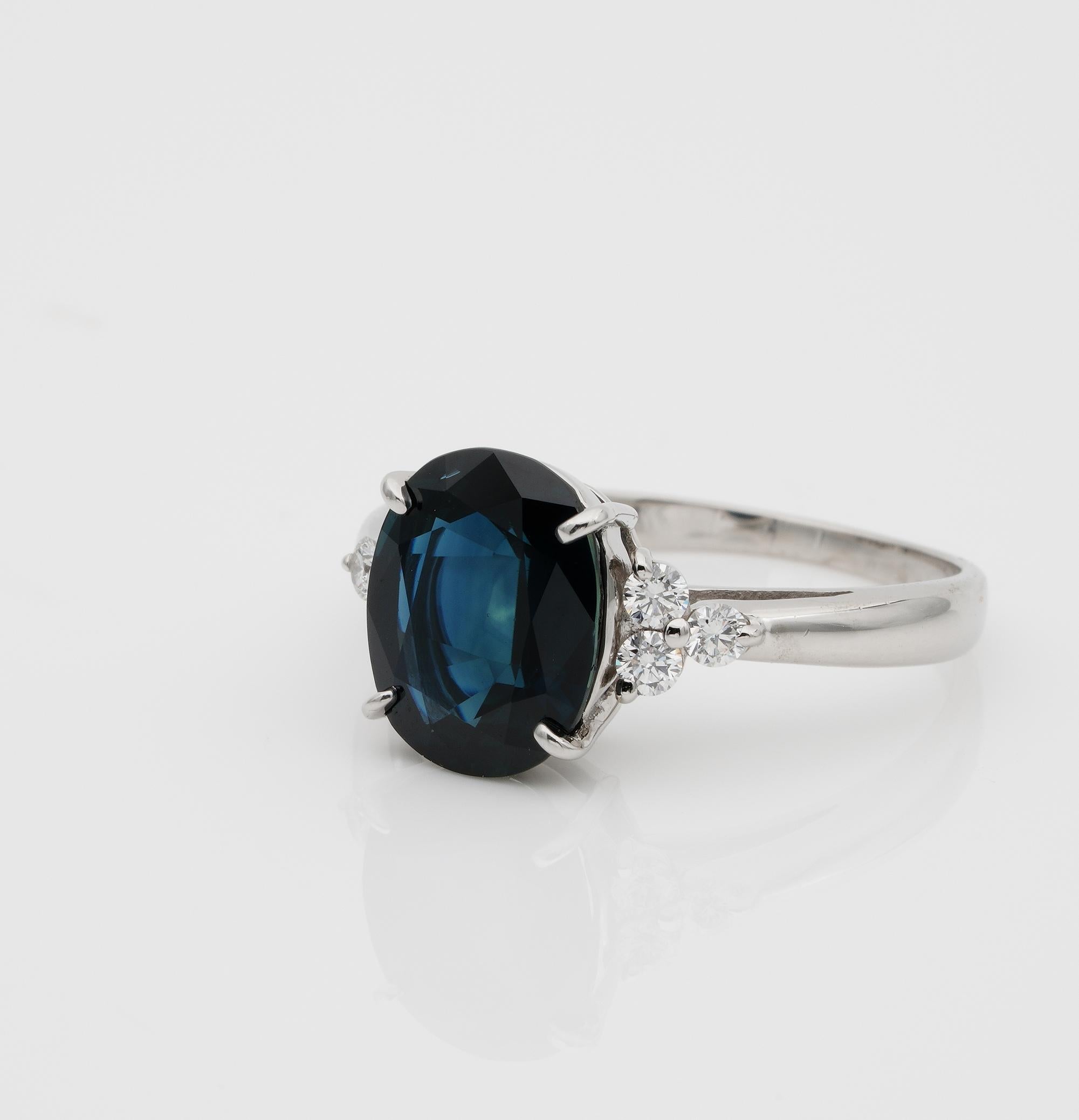 Contemporary Vintage 3.78 Carat Natural Sapphire .22 Carat Diamond Fine Platinum Ring