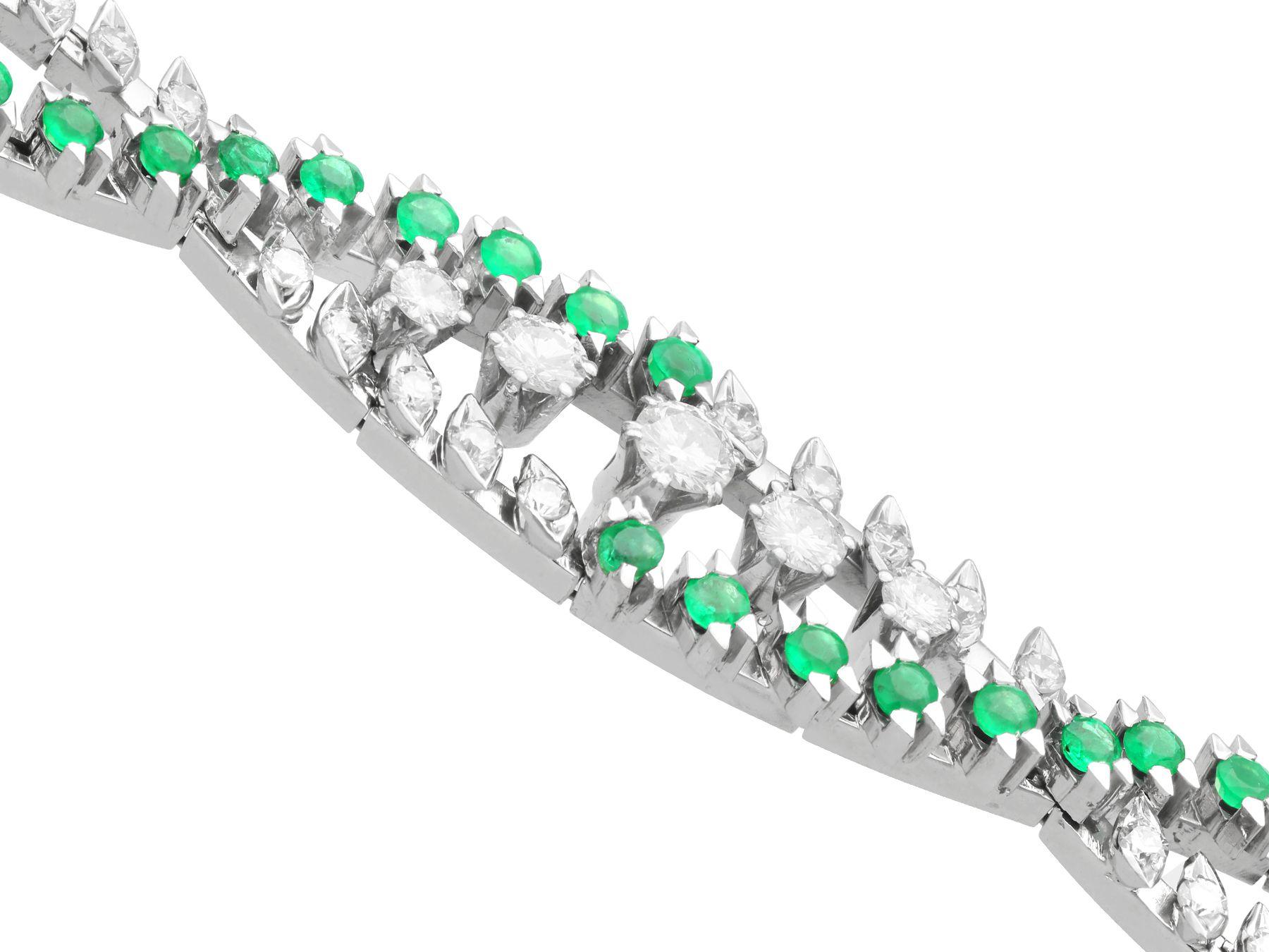 Vintage 3.80 Carat Emerald and 3.92 Carat Diamond White Gold Bracelet For Sale 1