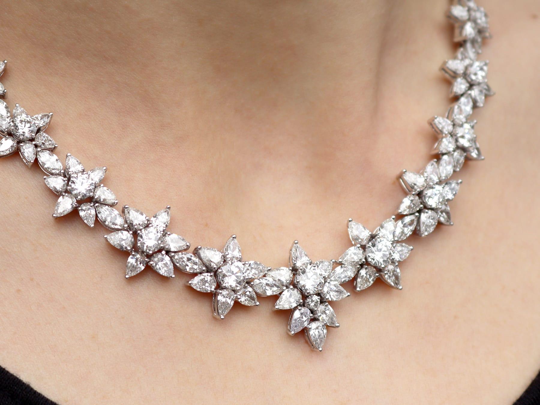 Vintage 38.35 Carat Diamond and 18k White Gold Necklace Circa 1980 en vente 9