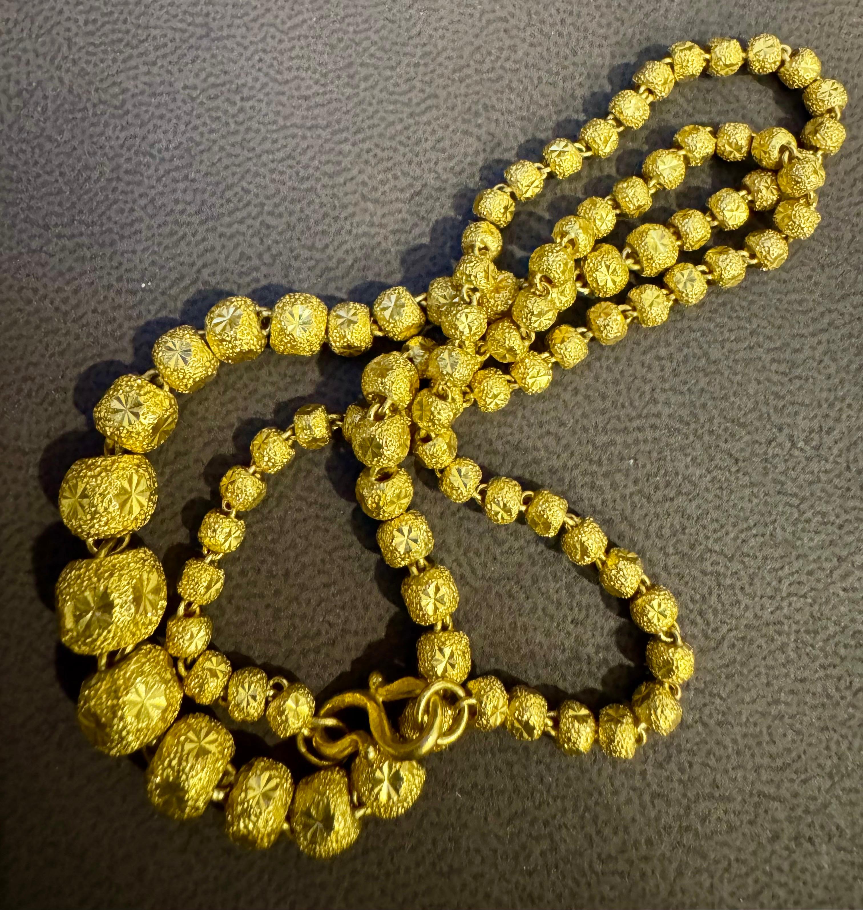 Vintage 39 Gm Pure 24 Karat Yellow Gold Handmade Graduated Bead Necklace 18