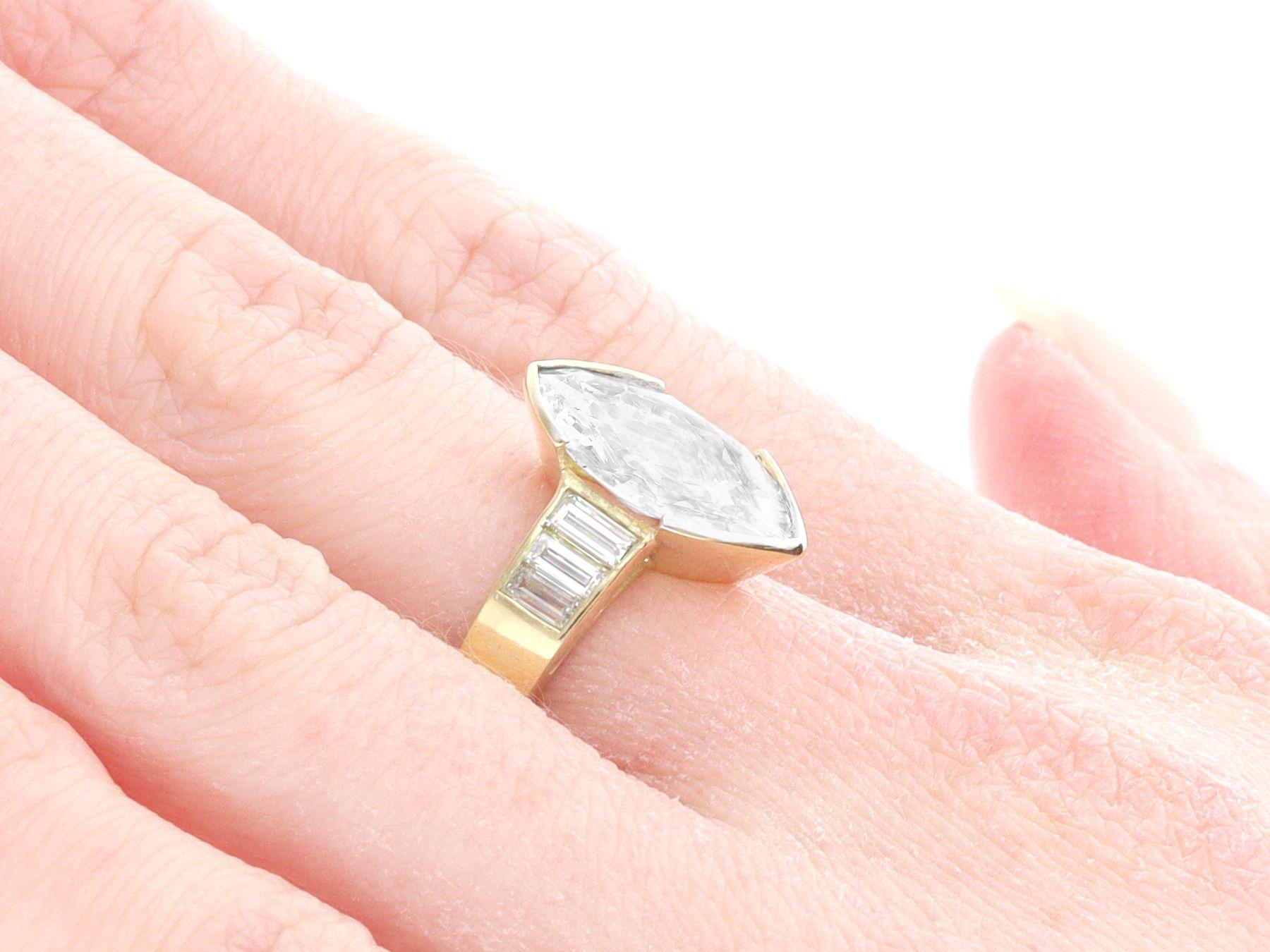 Vintage 3.93 Carat Diamond and Yellow Gold Solitaire Engagement Ring For Sale 5
