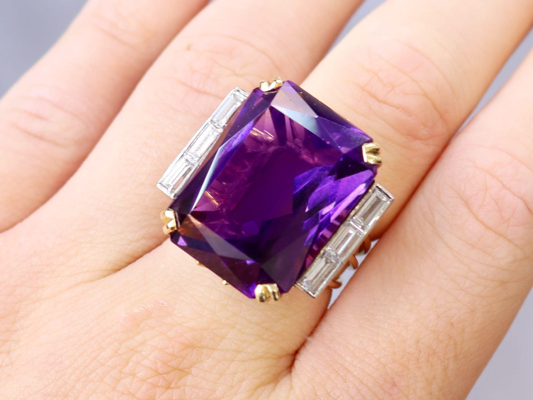 Vintage 39.50 Carat Amethyst and 1.32Carat Diamond Cocktail Ring In Excellent Condition For Sale In Jesmond, Newcastle Upon Tyne