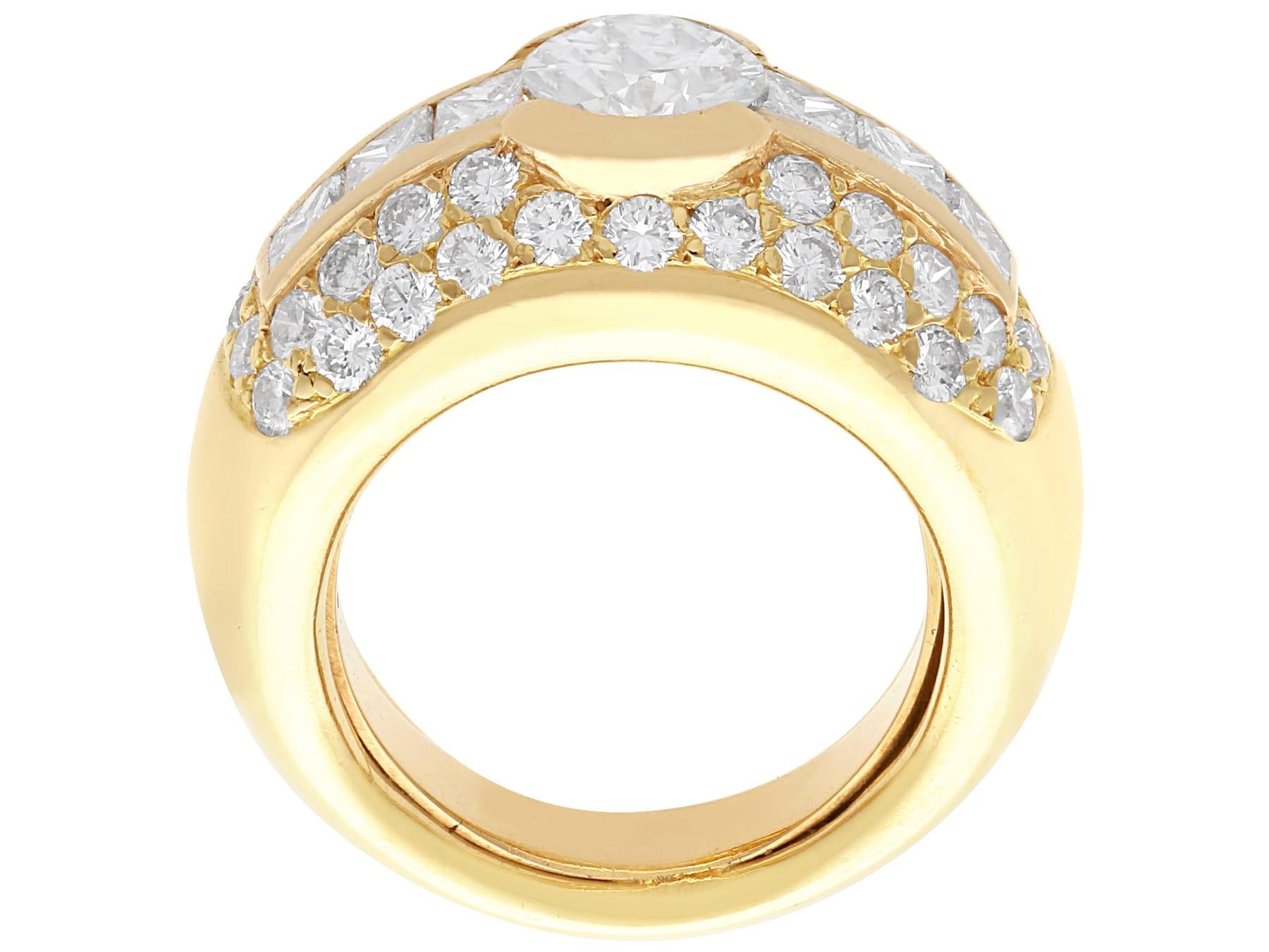 Women's or Men's Vintage 3.98 Carat Diamond and 18 Carat Yellow Gold Ring For Sale