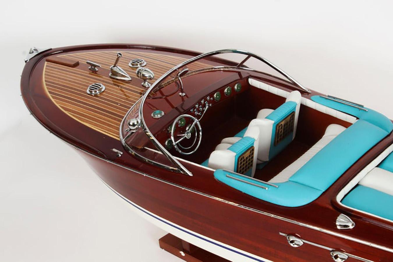 Maqueta vintage de 90 cm de una lancha motora Riva Aquarama Limited Edition. 3ft 20th C 7