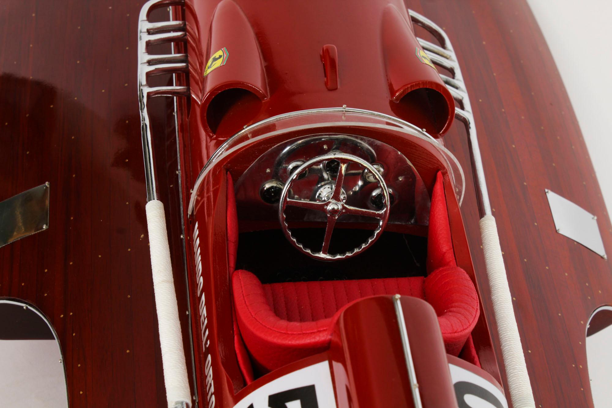 Modellino d'epoca di un idrovolante Ferrari Arno XI del 1954 lungo 37