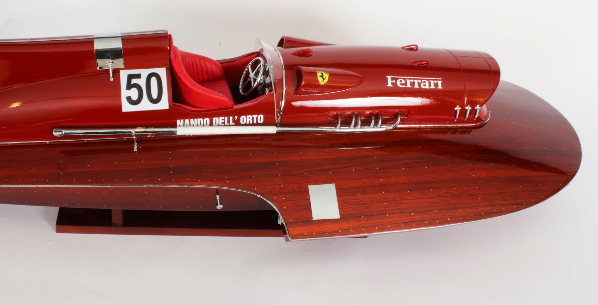 Modellino d'epoca di un idrovolante Ferrari Arno XI del 1954 lungo 37