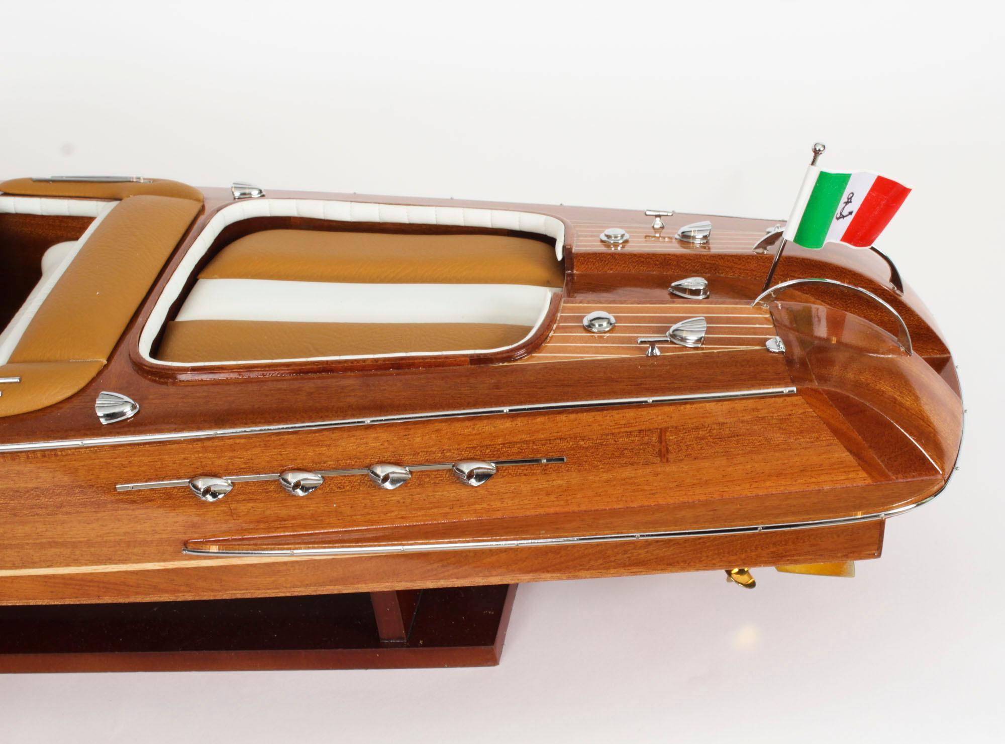 Other Vintage 3ft model of a Riva Aquarama speedboat 20th Century