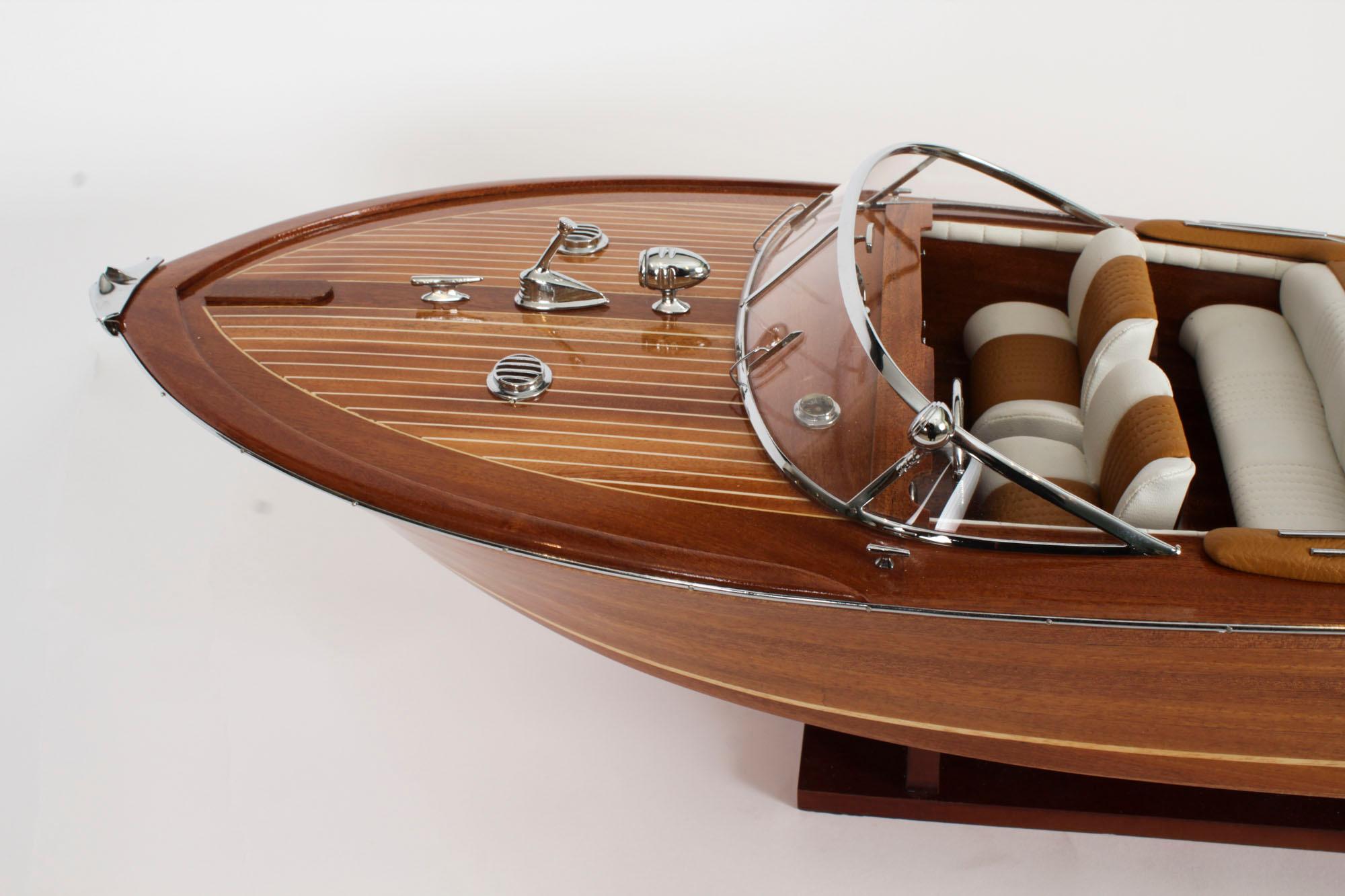 Vintage 3ft model of a Riva Aquarama speedboat 20th Century 1