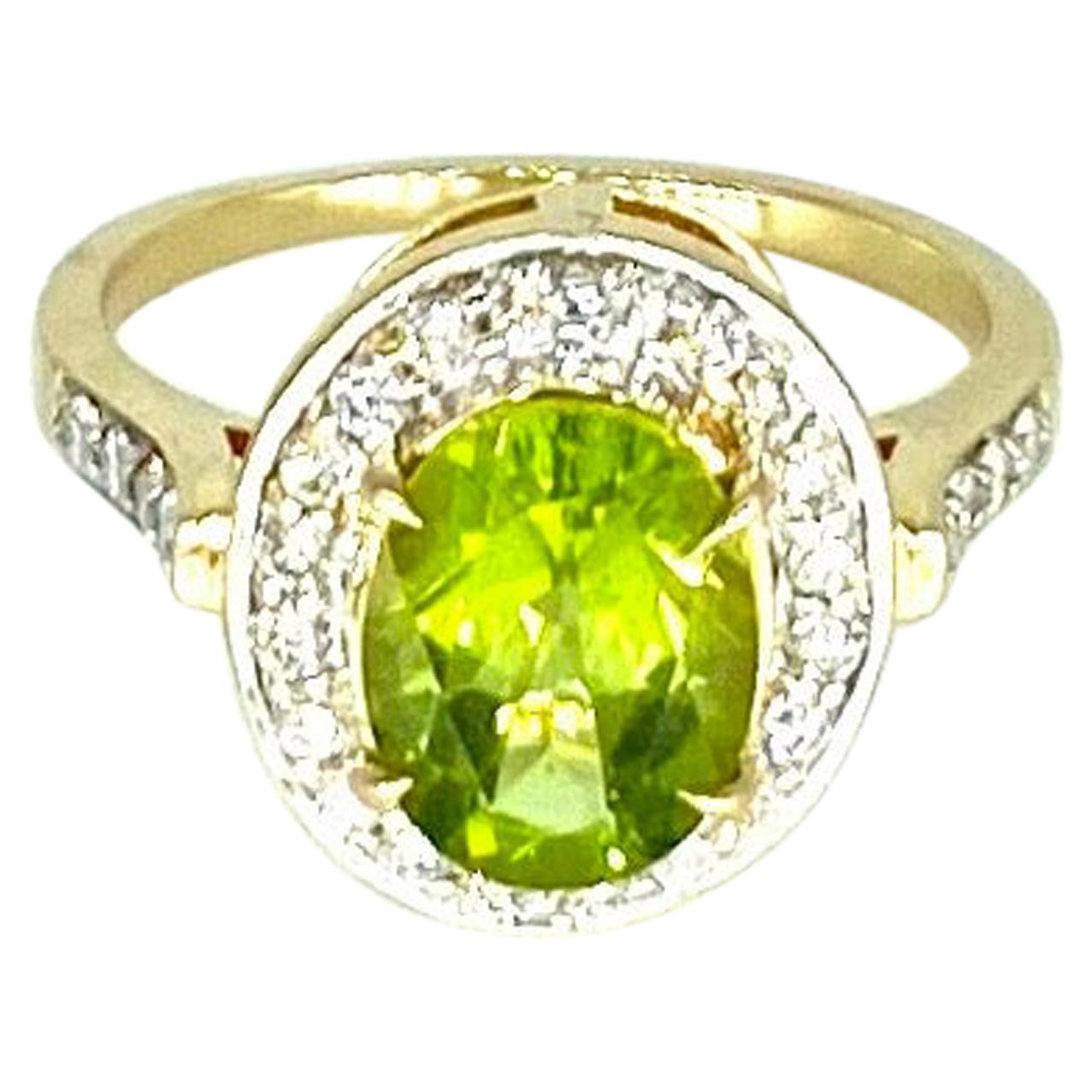 Verlobungsring mit Peridot und Diamanten, 18 Karat Gold