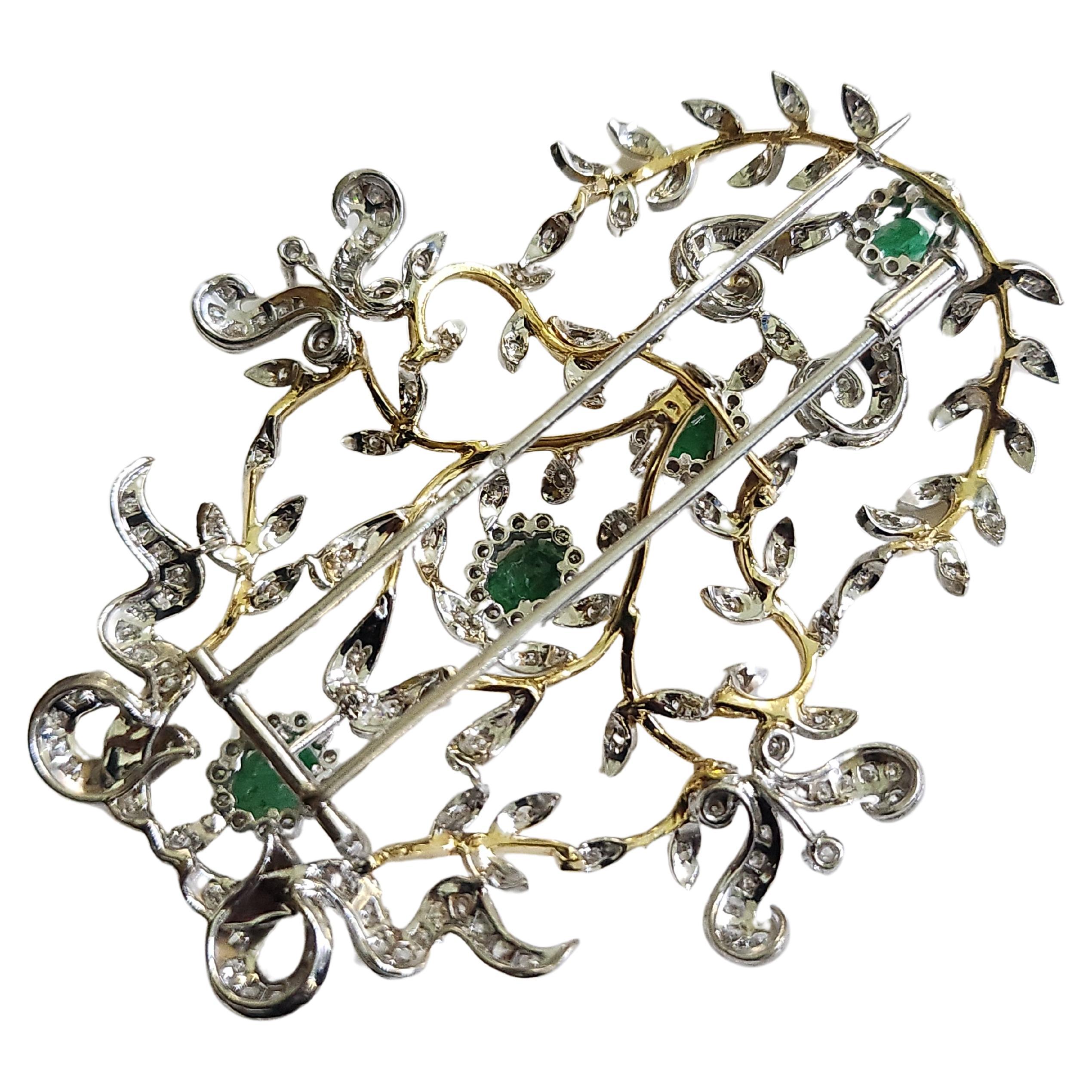 Women's Vintage 4 Carats Diamond 3 Carat Emerald Gold Brooch For Sale