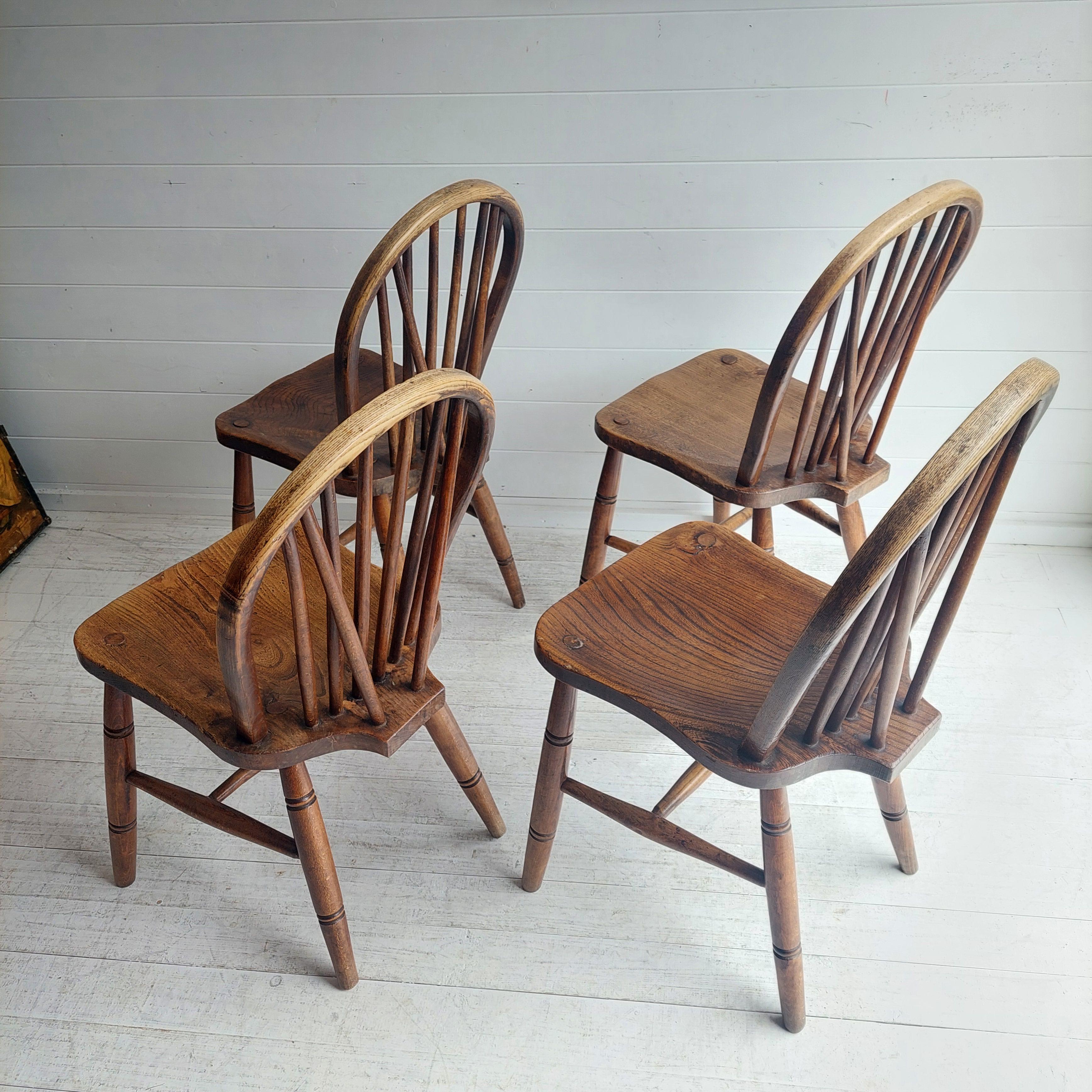 Vintage 4 High Wycombe Elm spindle hoop Back Windsor dining Chairs, 1942 For Sale 2