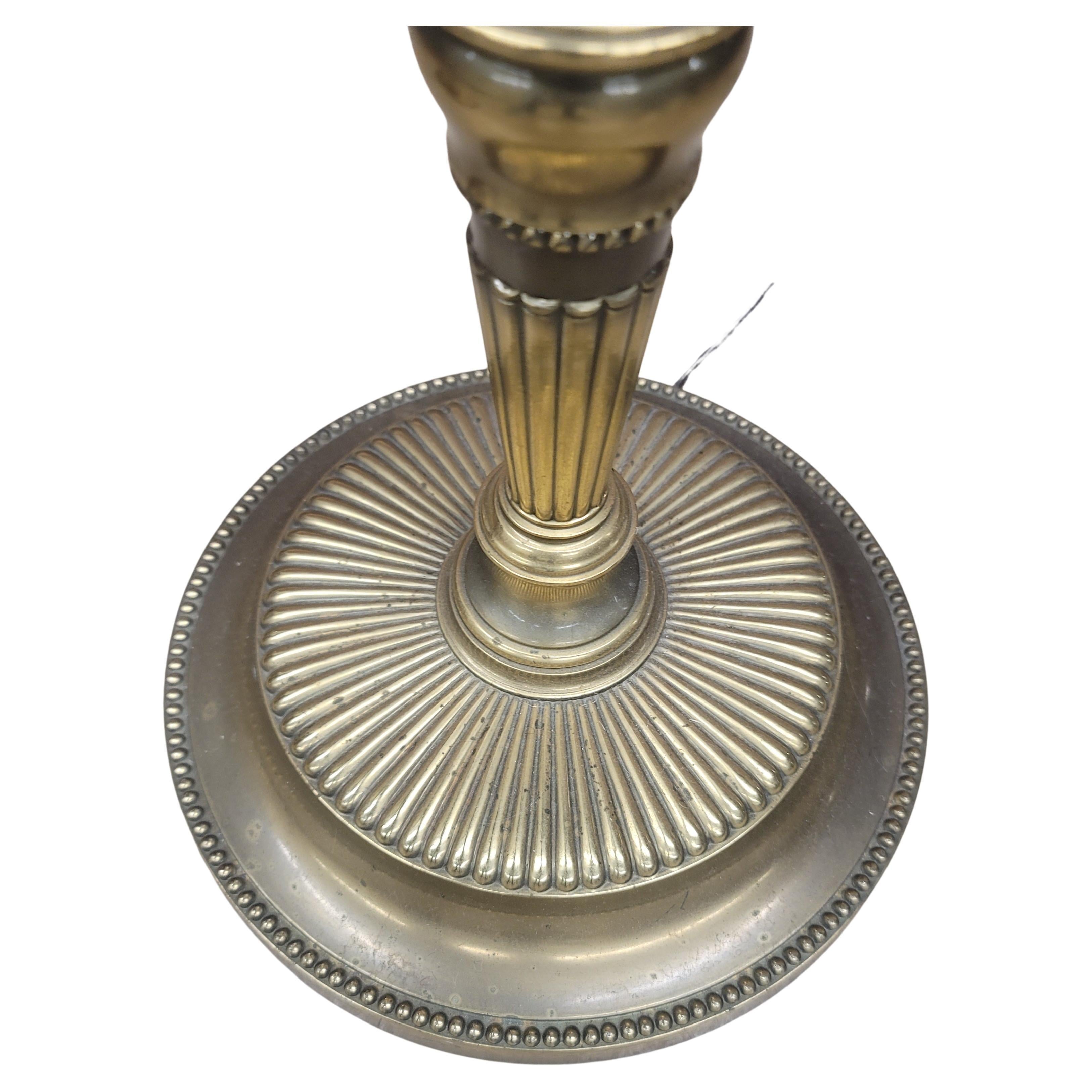 Stehlampe mit 4 Lichtern aus Messing und Metall, Vintage (amerikanisch) im Angebot