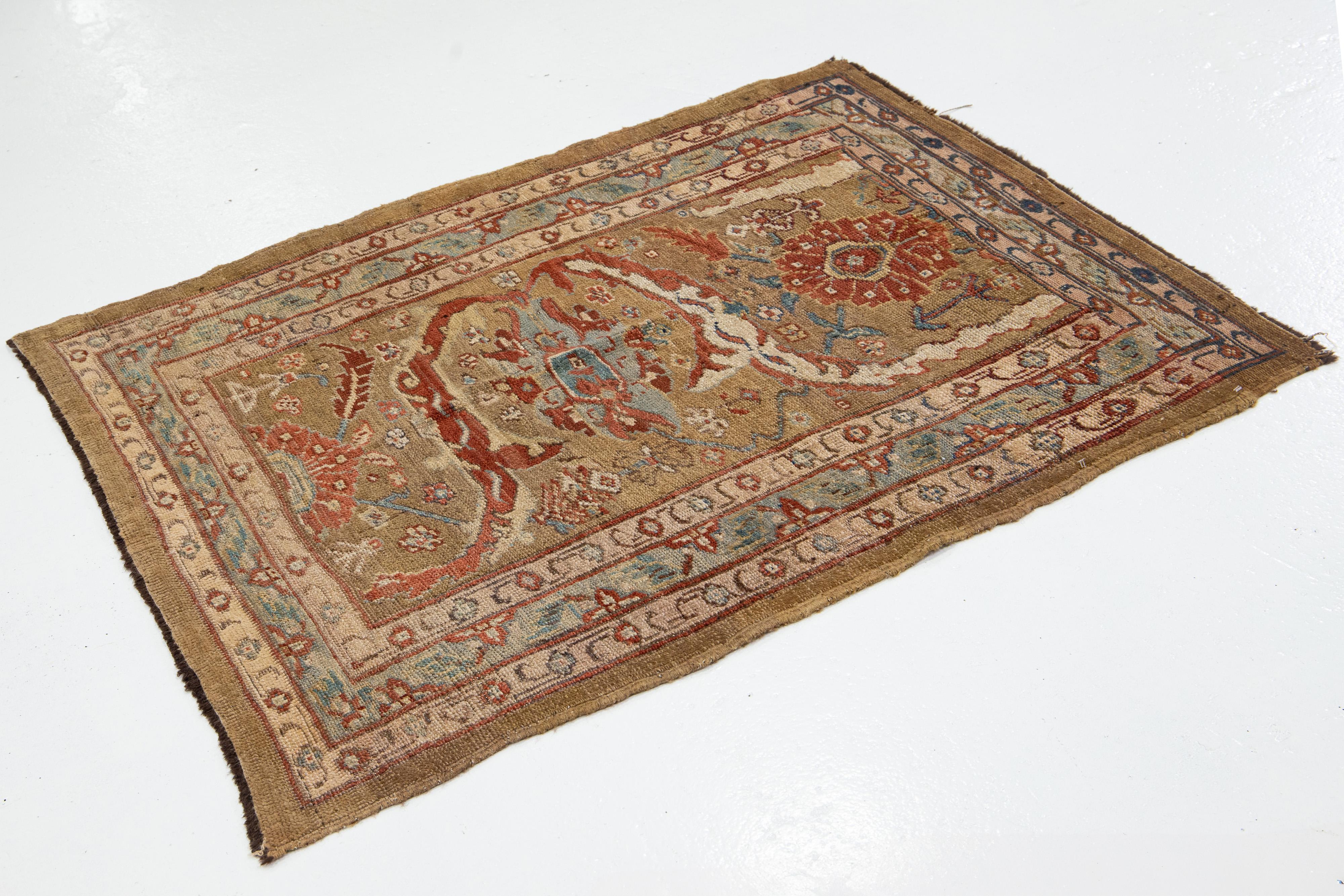 Jahrgang 4 X 4  Bakshaeish Persische Wolle Läufer In Brown Mit Floralem Design (Islamisch) im Angebot