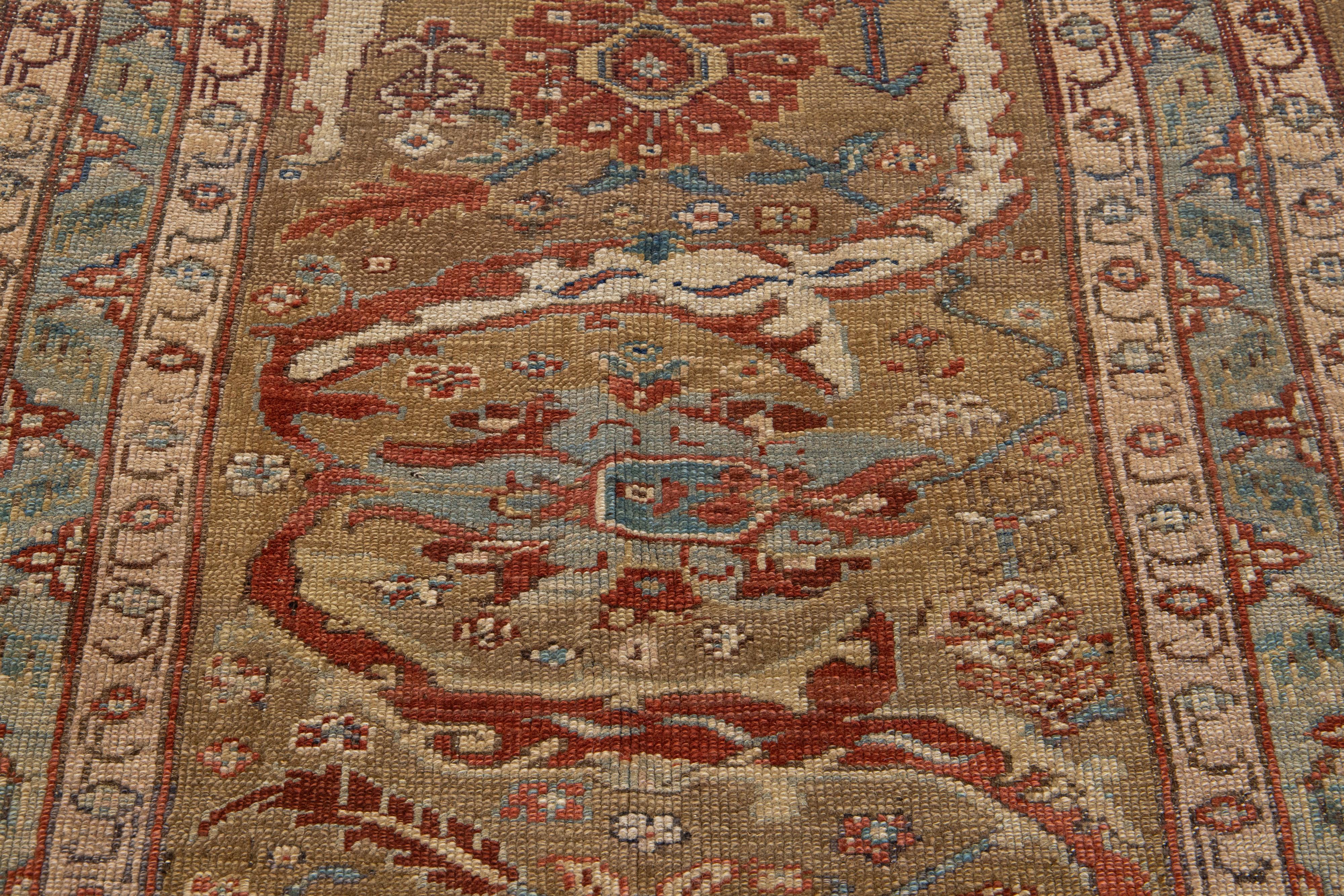Jahrgang 4 X 4  Bakshaeish Persische Wolle Läufer In Brown Mit Floralem Design (Ende des 20. Jahrhunderts) im Angebot